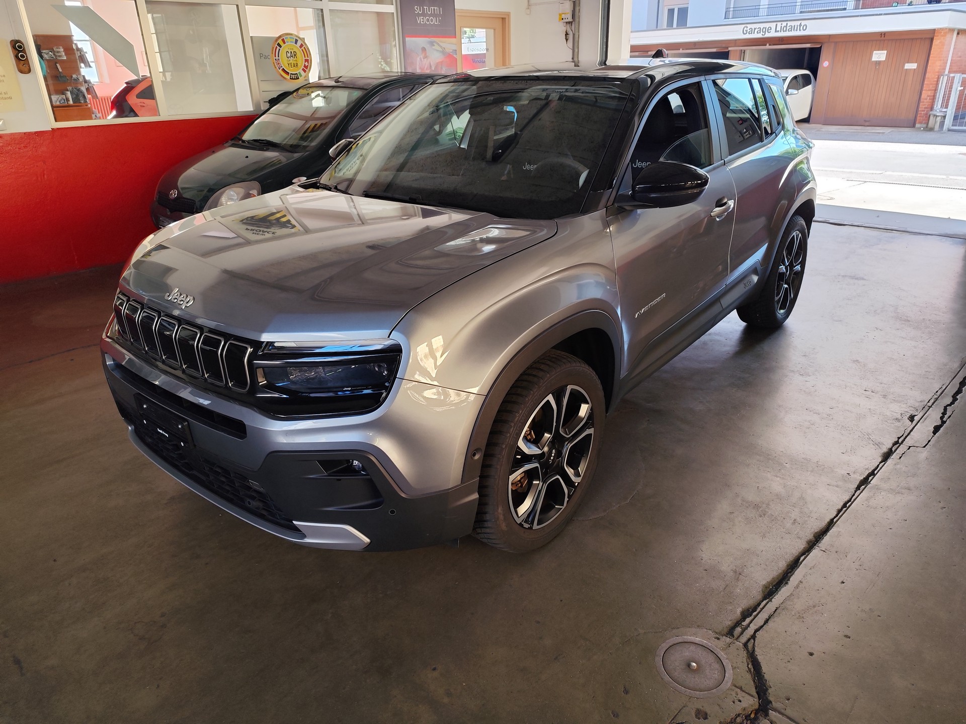 JEEP Avenger 1.2 Turbo MHEV Summit-image-0