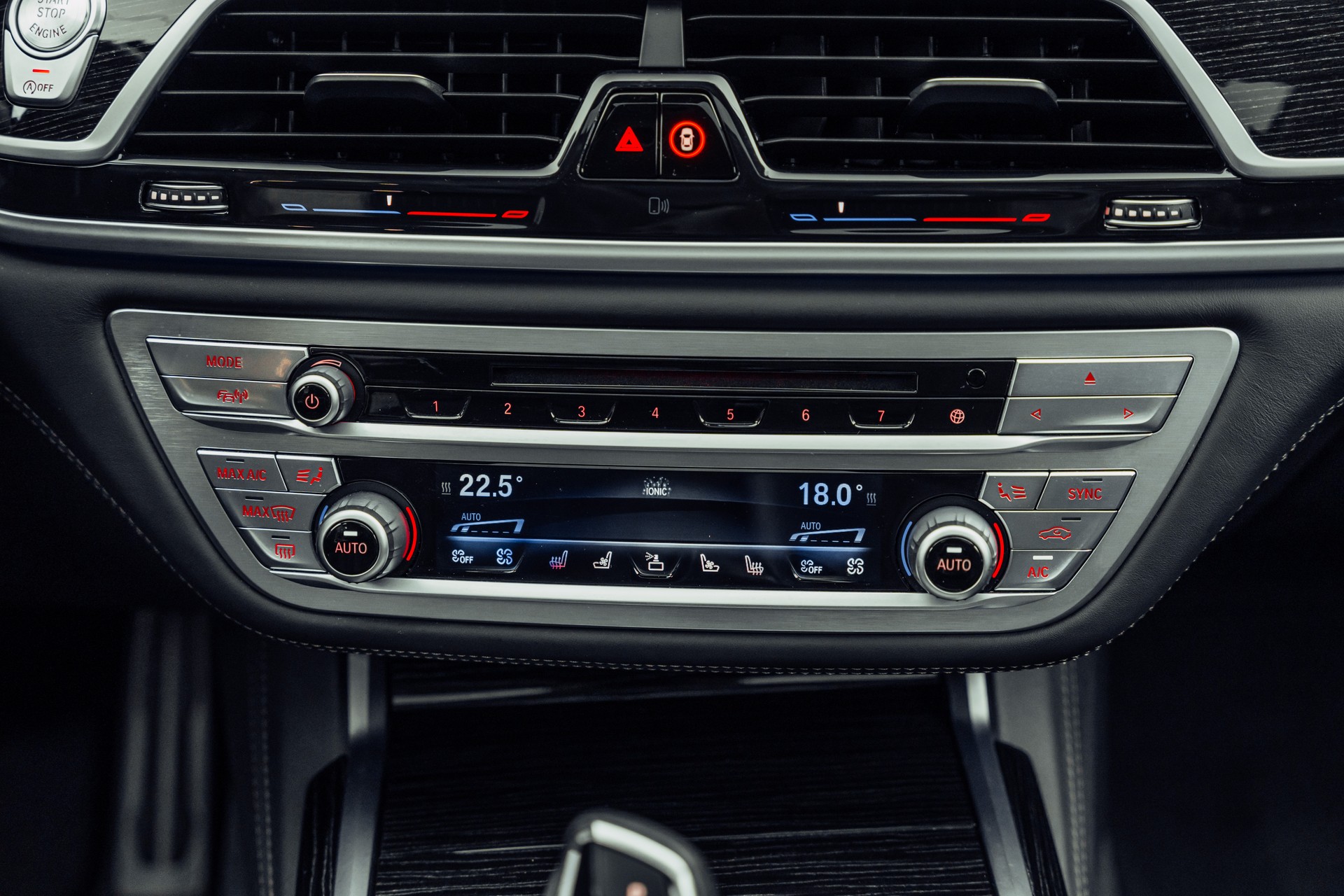 BMW M760Li xDrive Steptronic-image-20