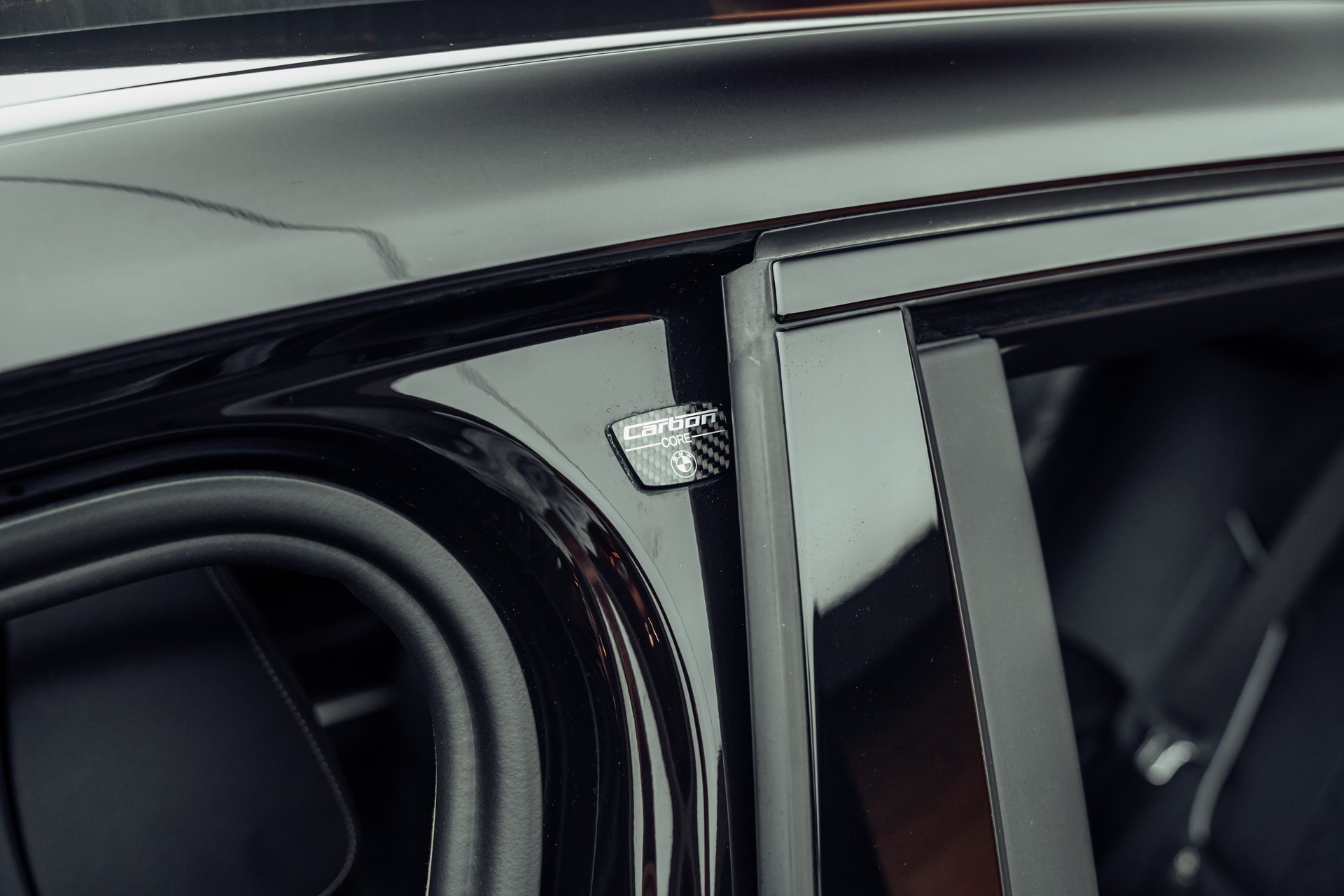 BMW M760Li xDrive Steptronic-image-24