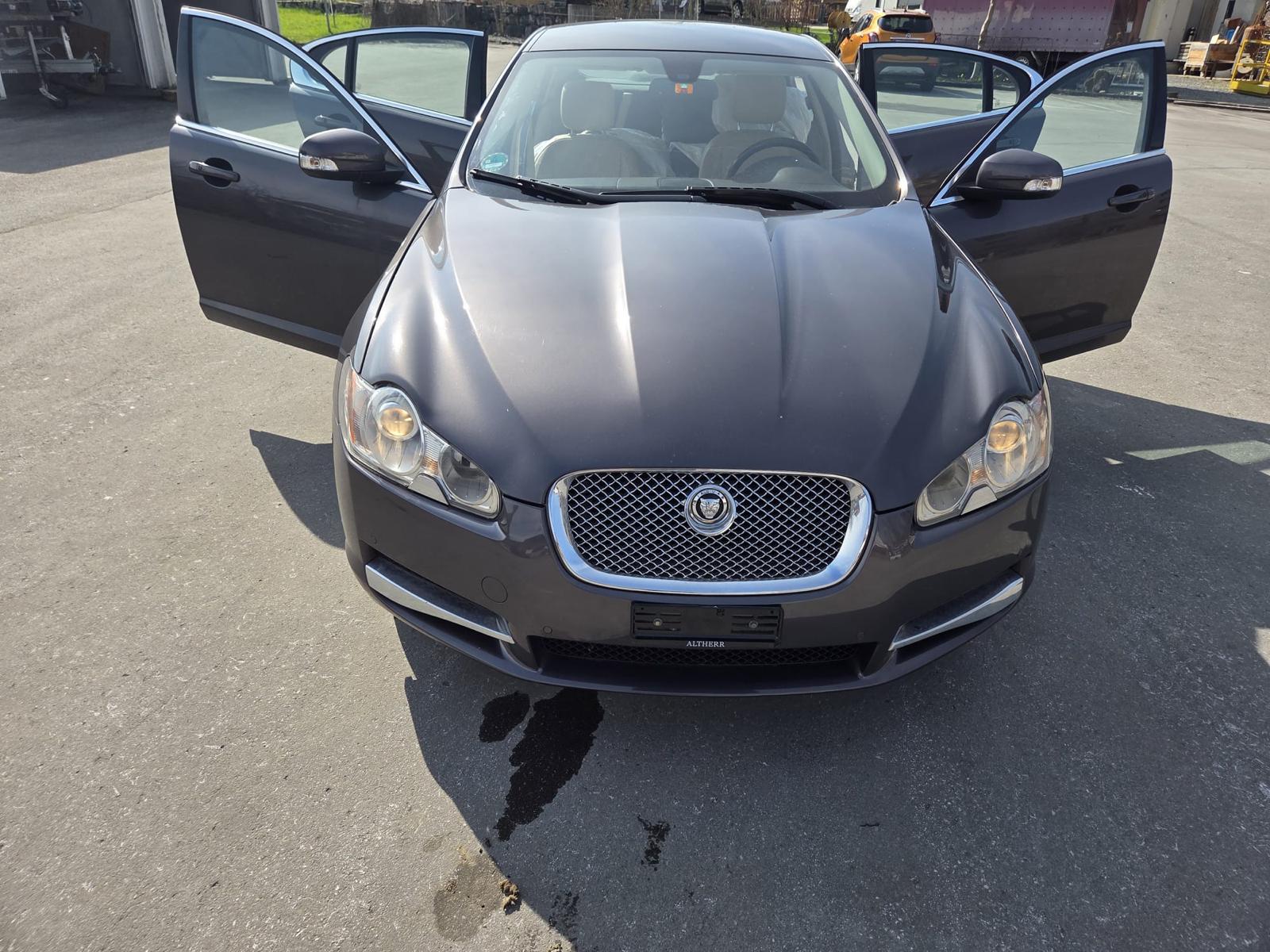 JAGUAR XF 3.0 V6 Luxury