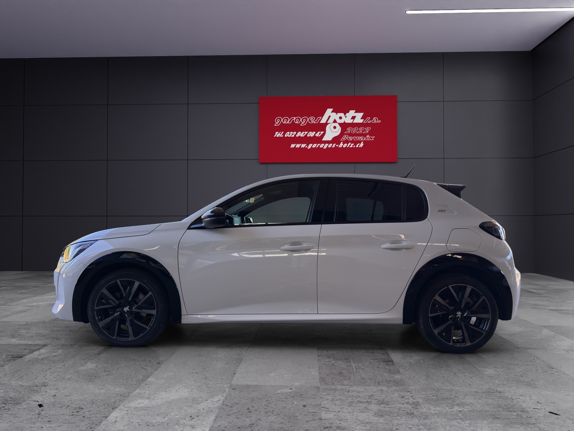 PEUGEOT 208 1.2 GT-image-1