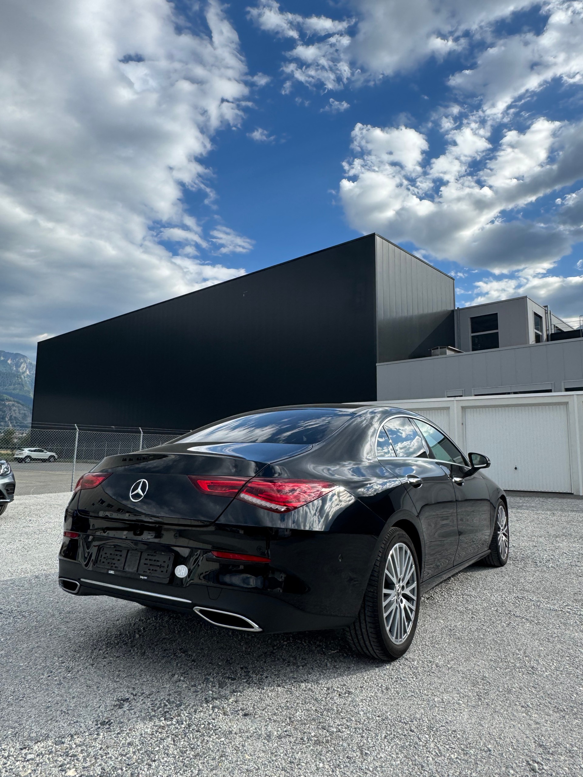 MERCEDES-BENZ CLA 200 Progressive 7G-DCT-image-3