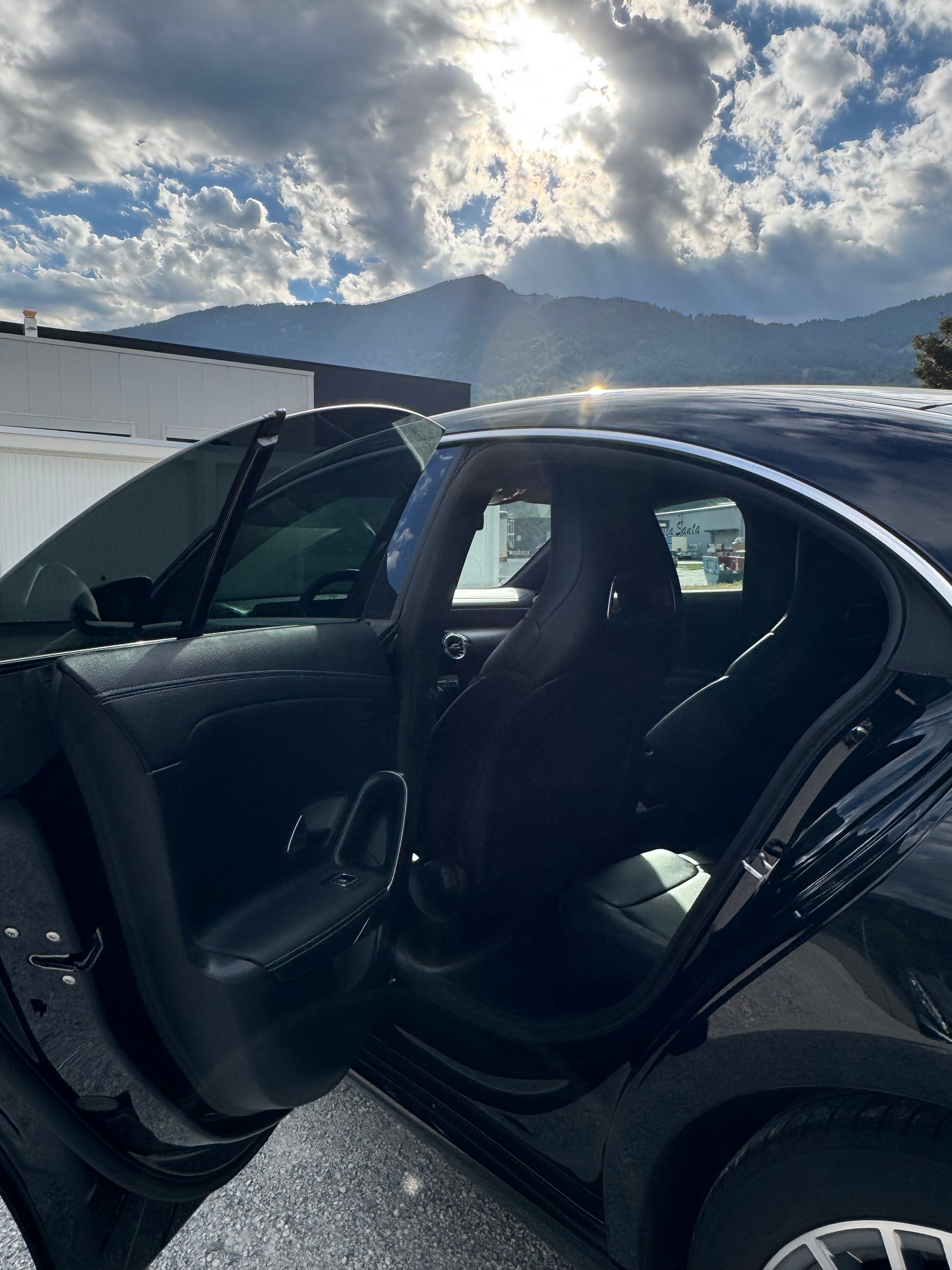 MERCEDES-BENZ CLA 200 Progressive 7G-DCT-image-21