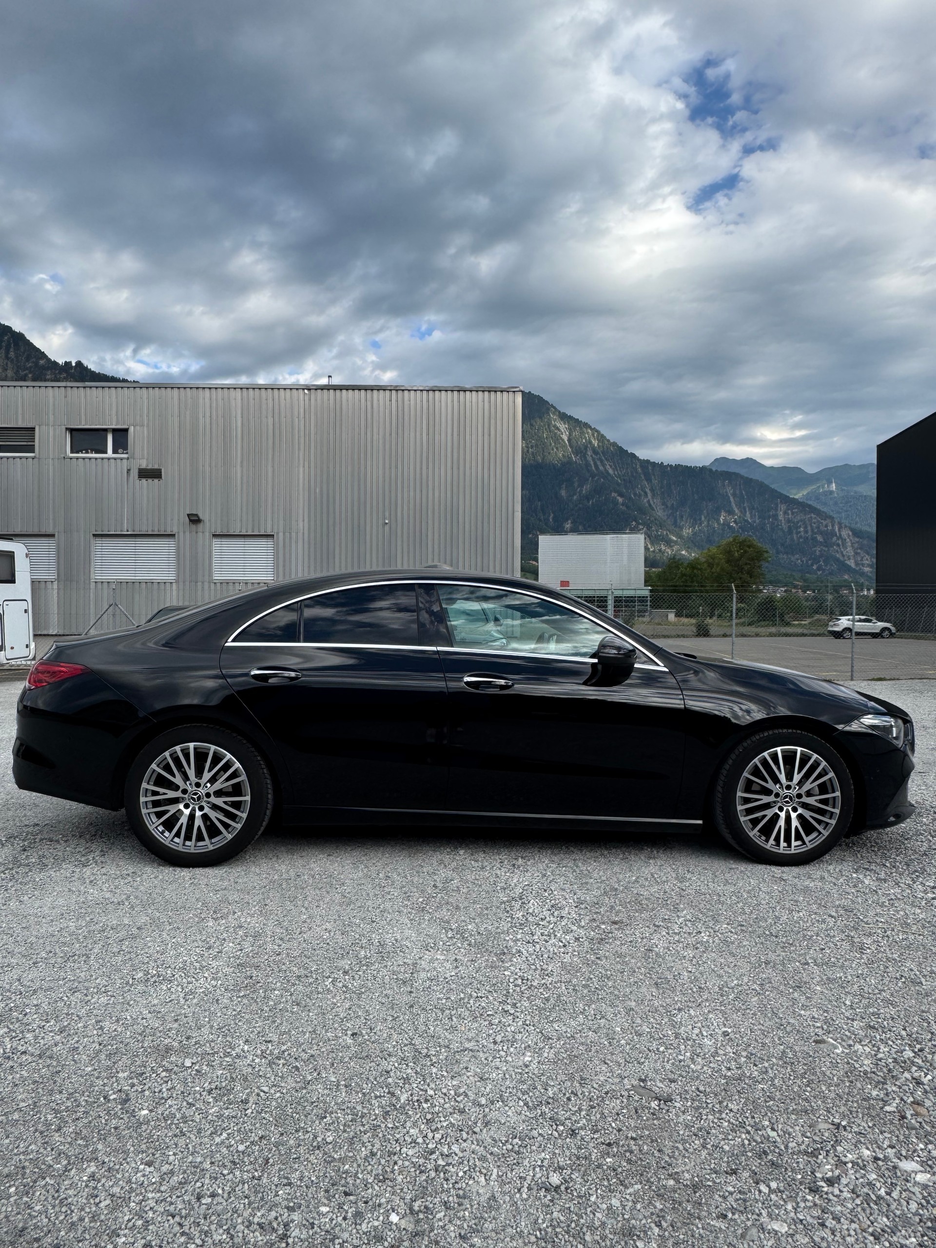 MERCEDES-BENZ CLA 200 Progressive 7G-DCT-image-2