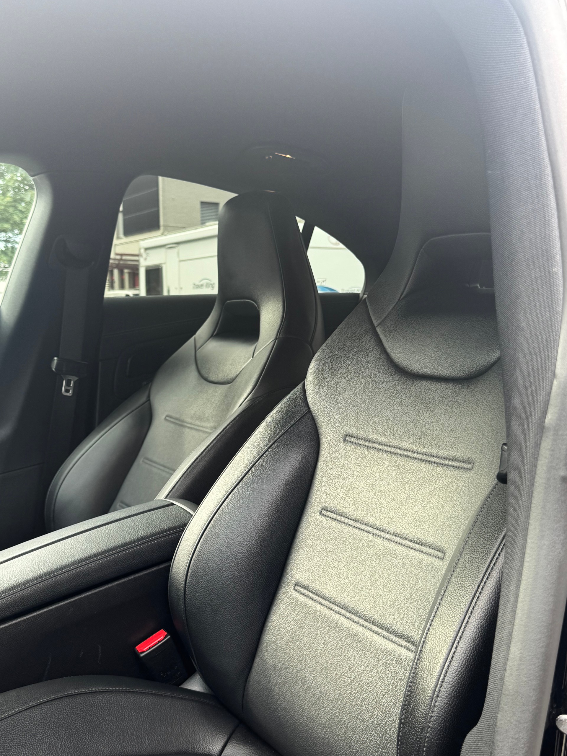 MERCEDES-BENZ CLA 200 Progressive 7G-DCT-image-8