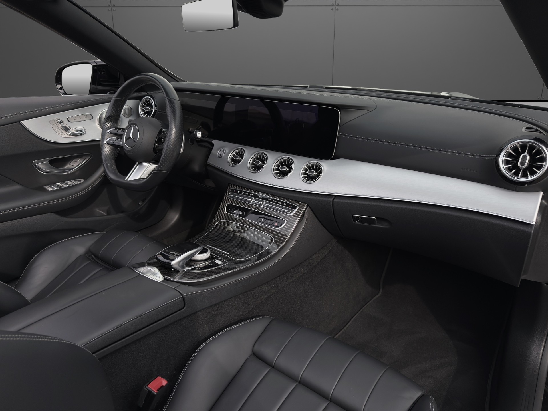 MERCEDES-BENZ E 450 Cabriolet 4Matic AMG Line 9G-Tronic-image-12