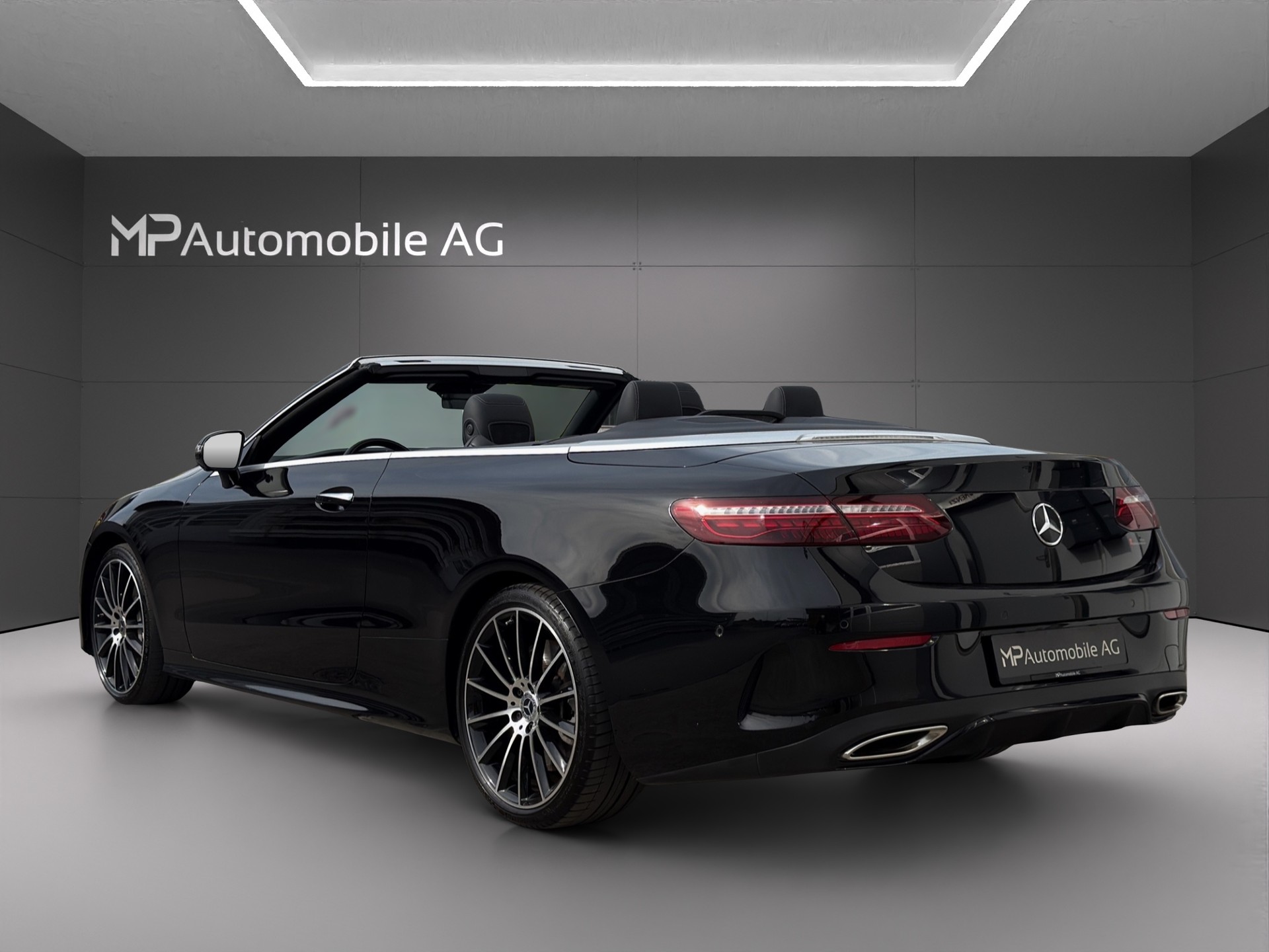 MERCEDES-BENZ E 450 Cabriolet 4Matic AMG Line 9G-Tronic-image-7