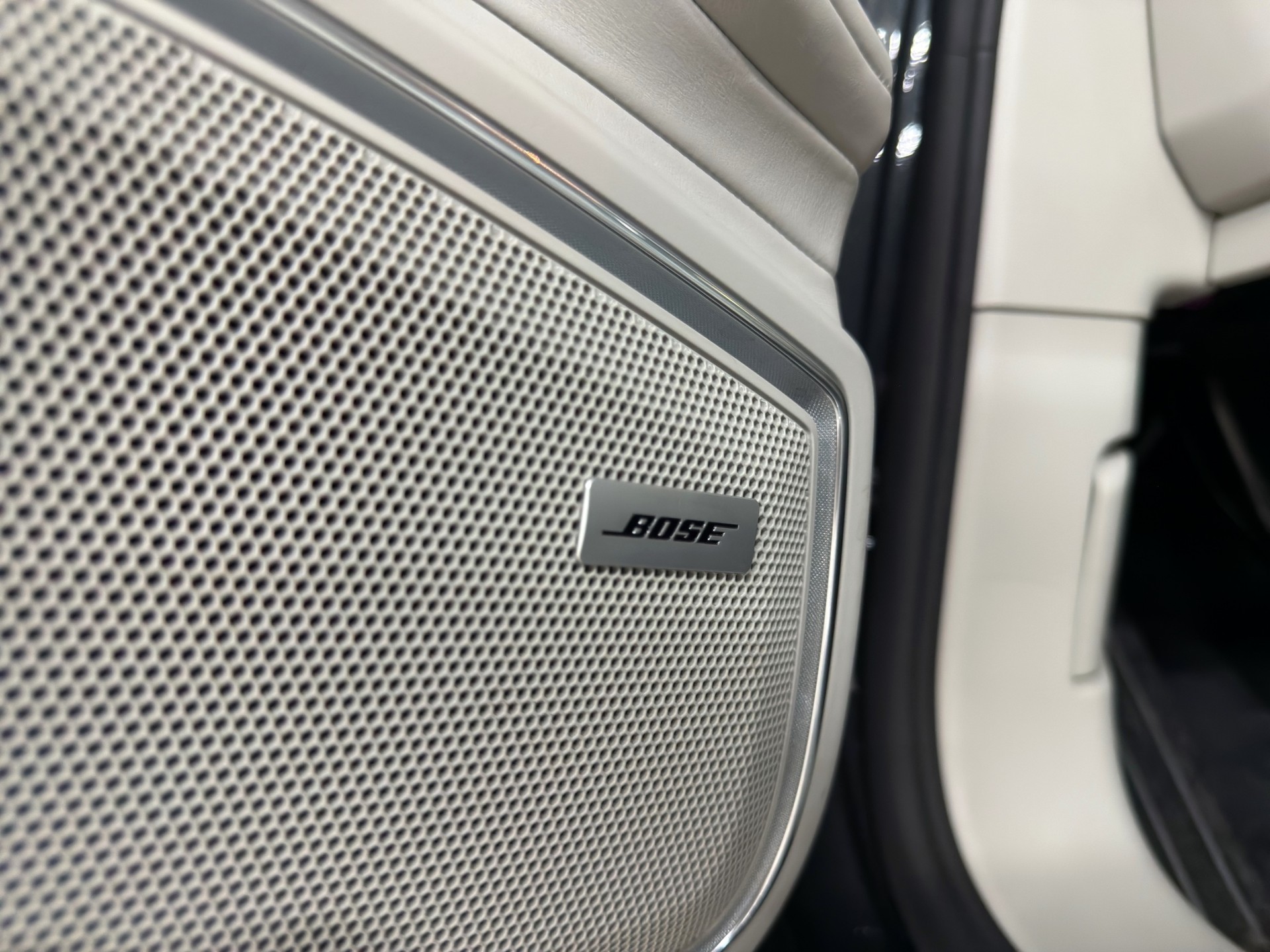 PORSCHE Panamera 4 E-Hybrid PDK-image-27