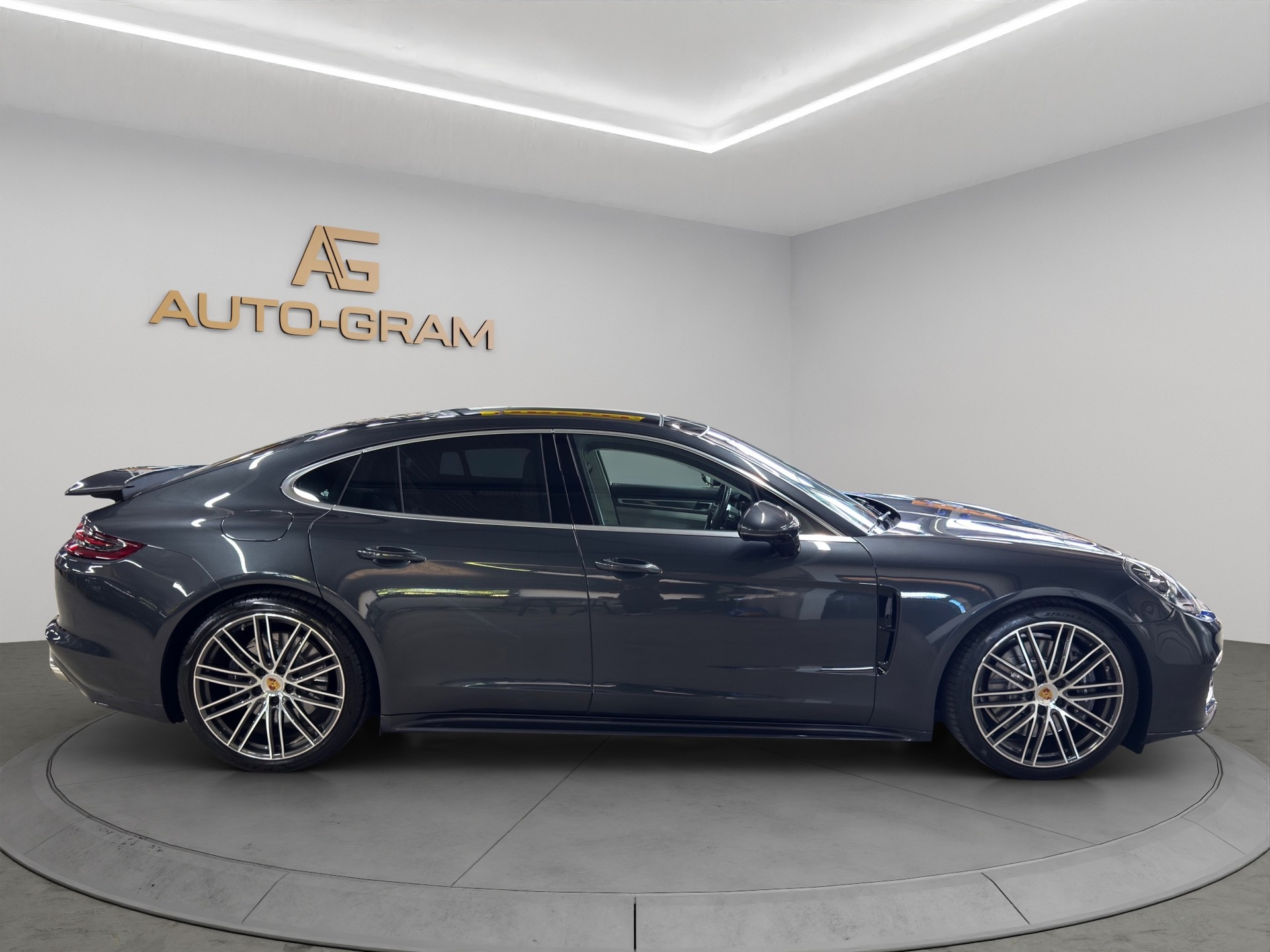 PORSCHE Panamera 4 E-Hybrid PDK-image-6