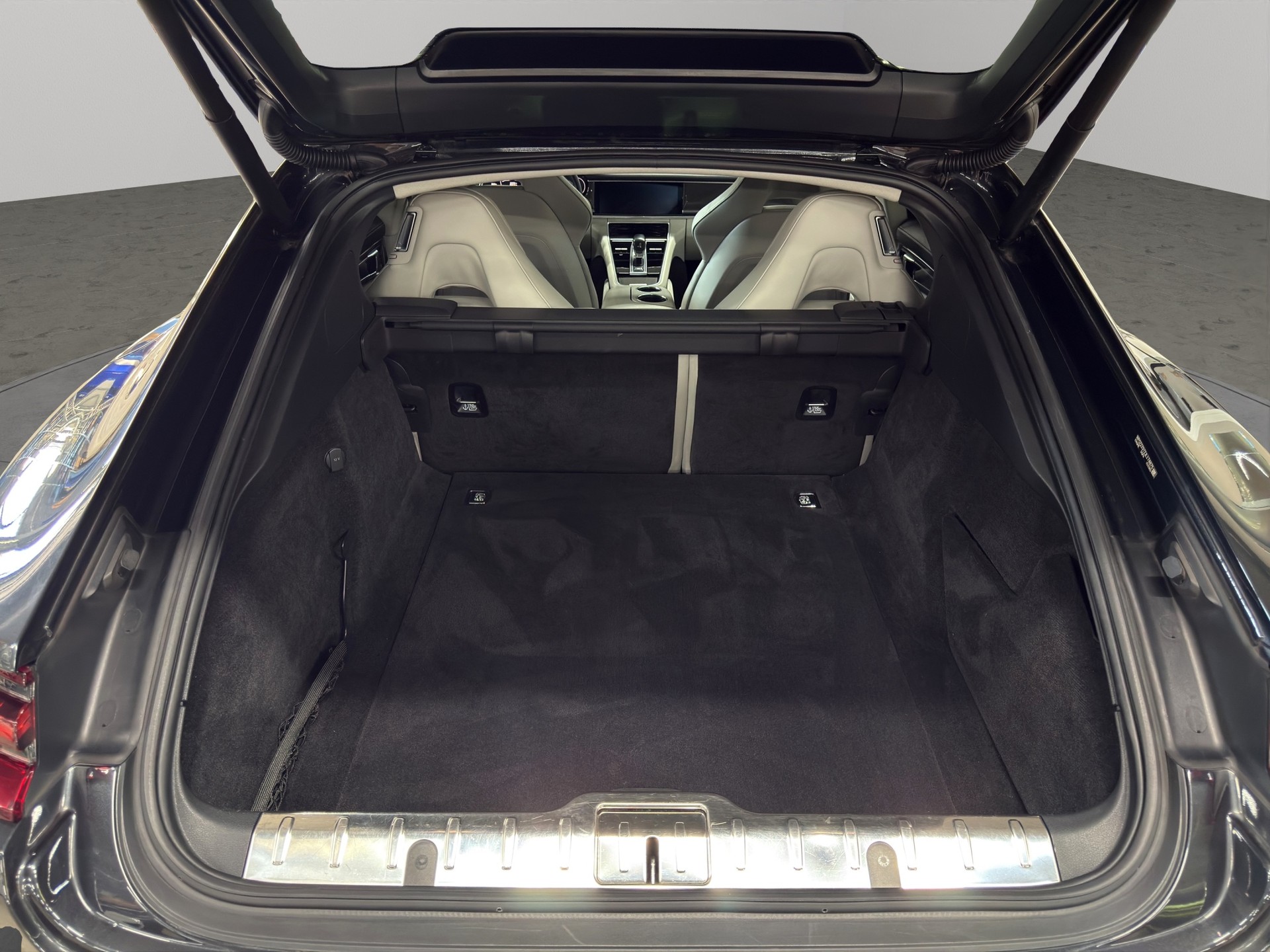 PORSCHE Panamera 4 E-Hybrid PDK-image-12
