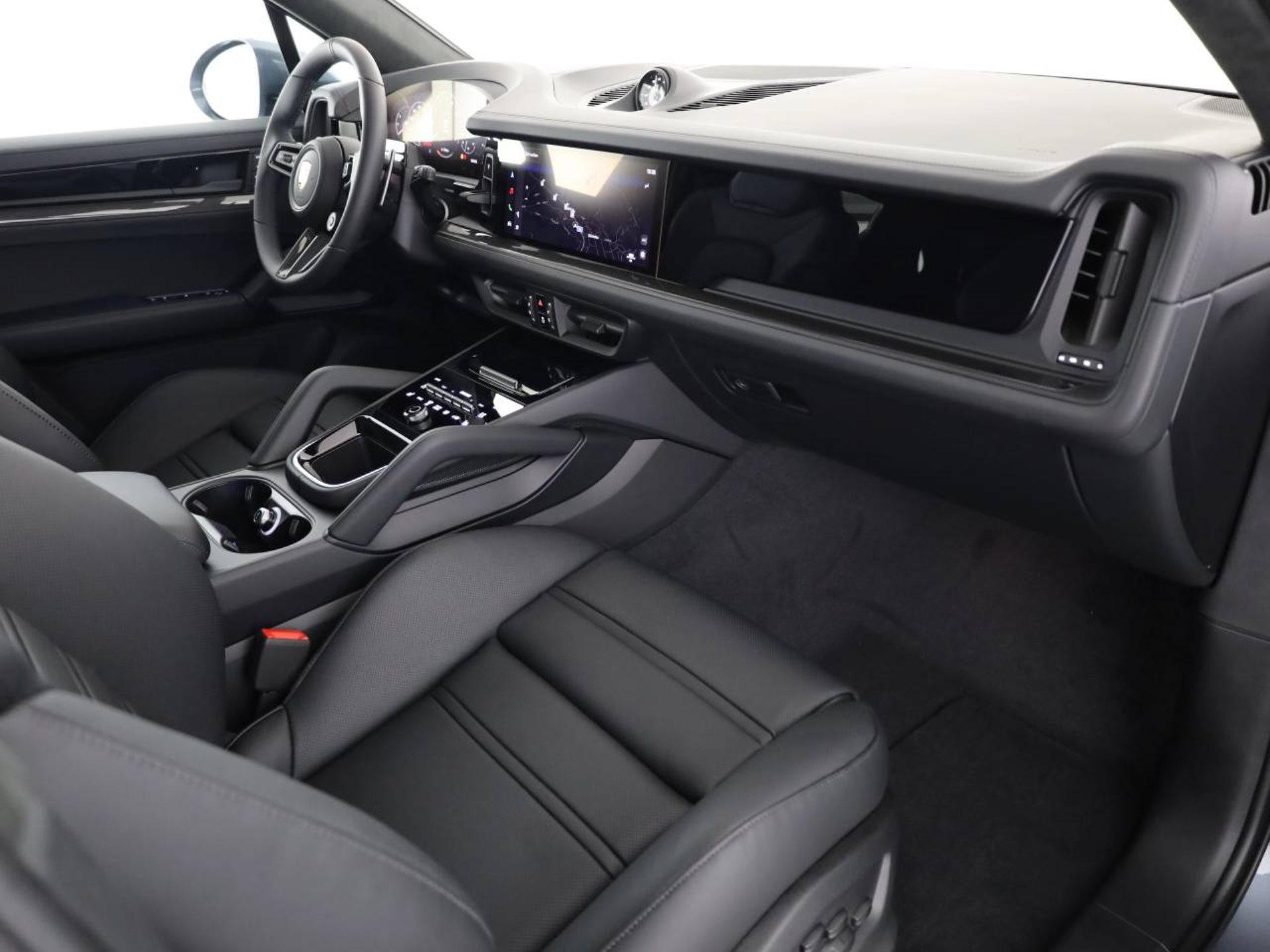 PORSCHE Cayenne GTS-image-14