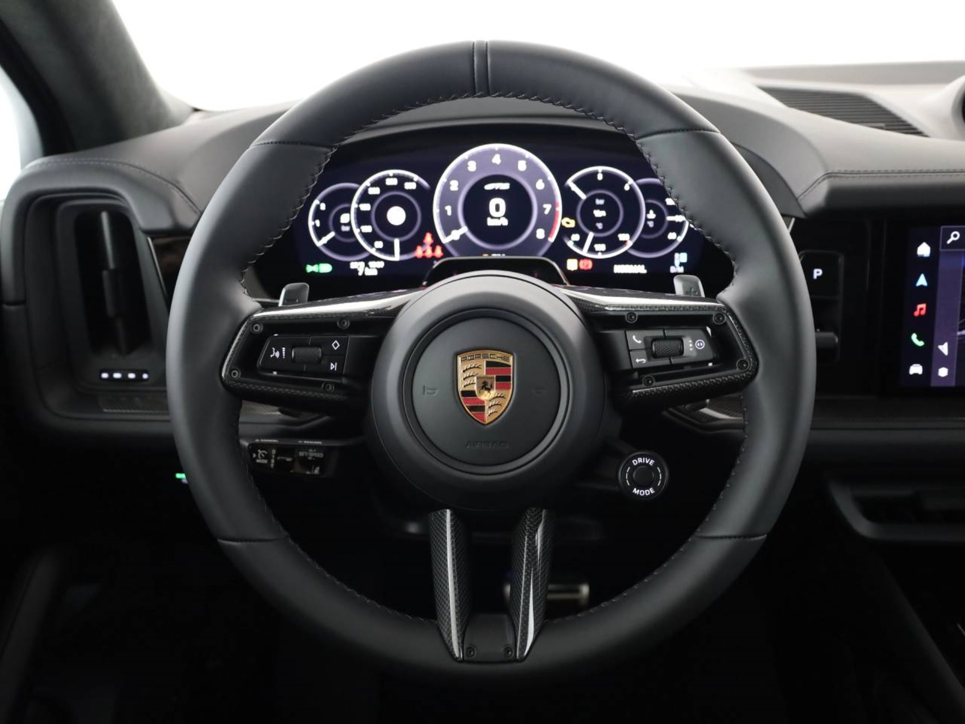 PORSCHE Cayenne GTS-image-4
