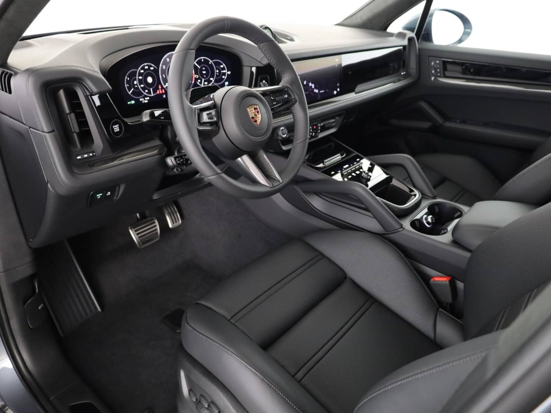 PORSCHE Cayenne GTS-image-3