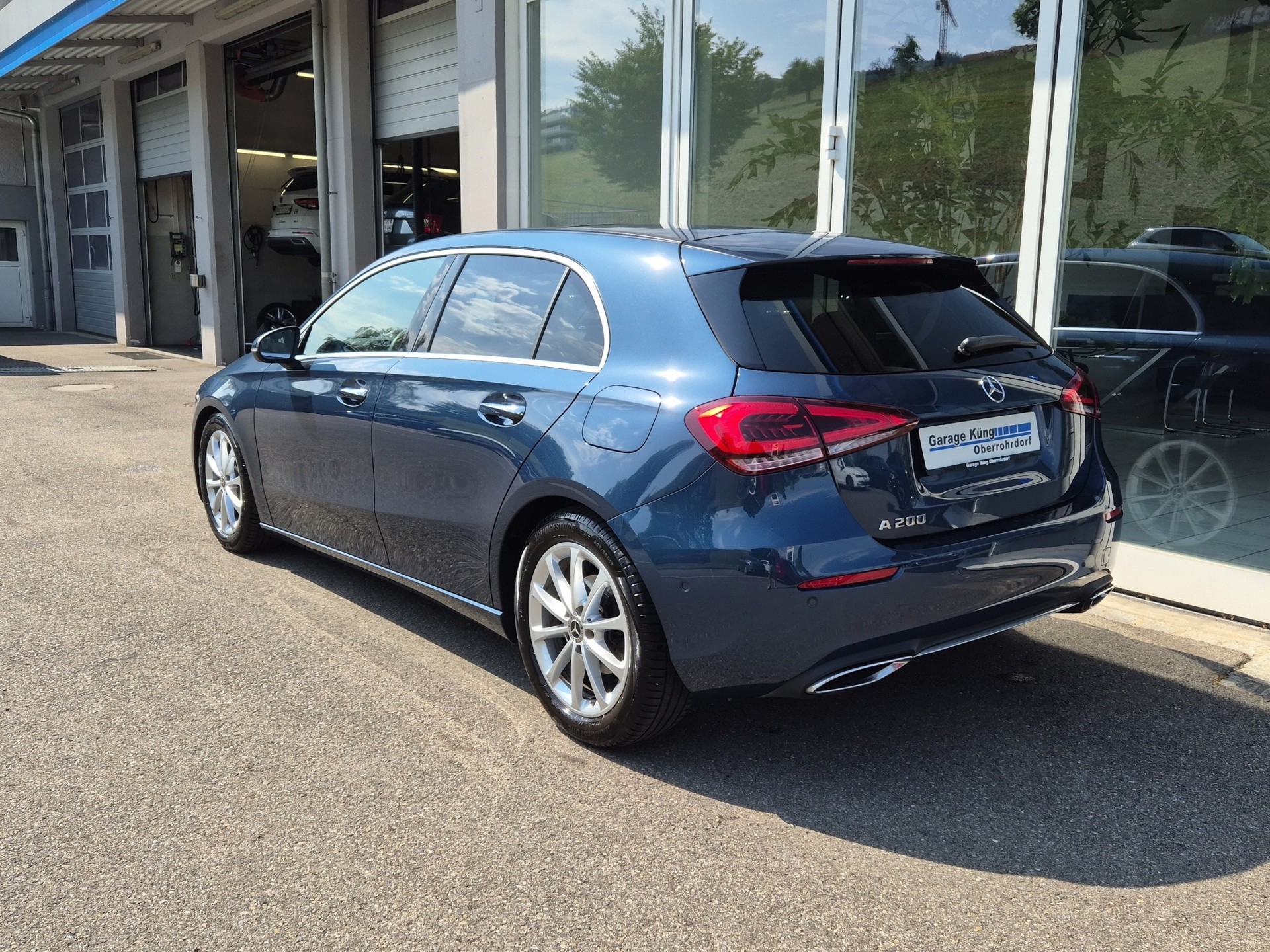 MERCEDES-BENZ A 200 Progressive 7G-DCT-image-3