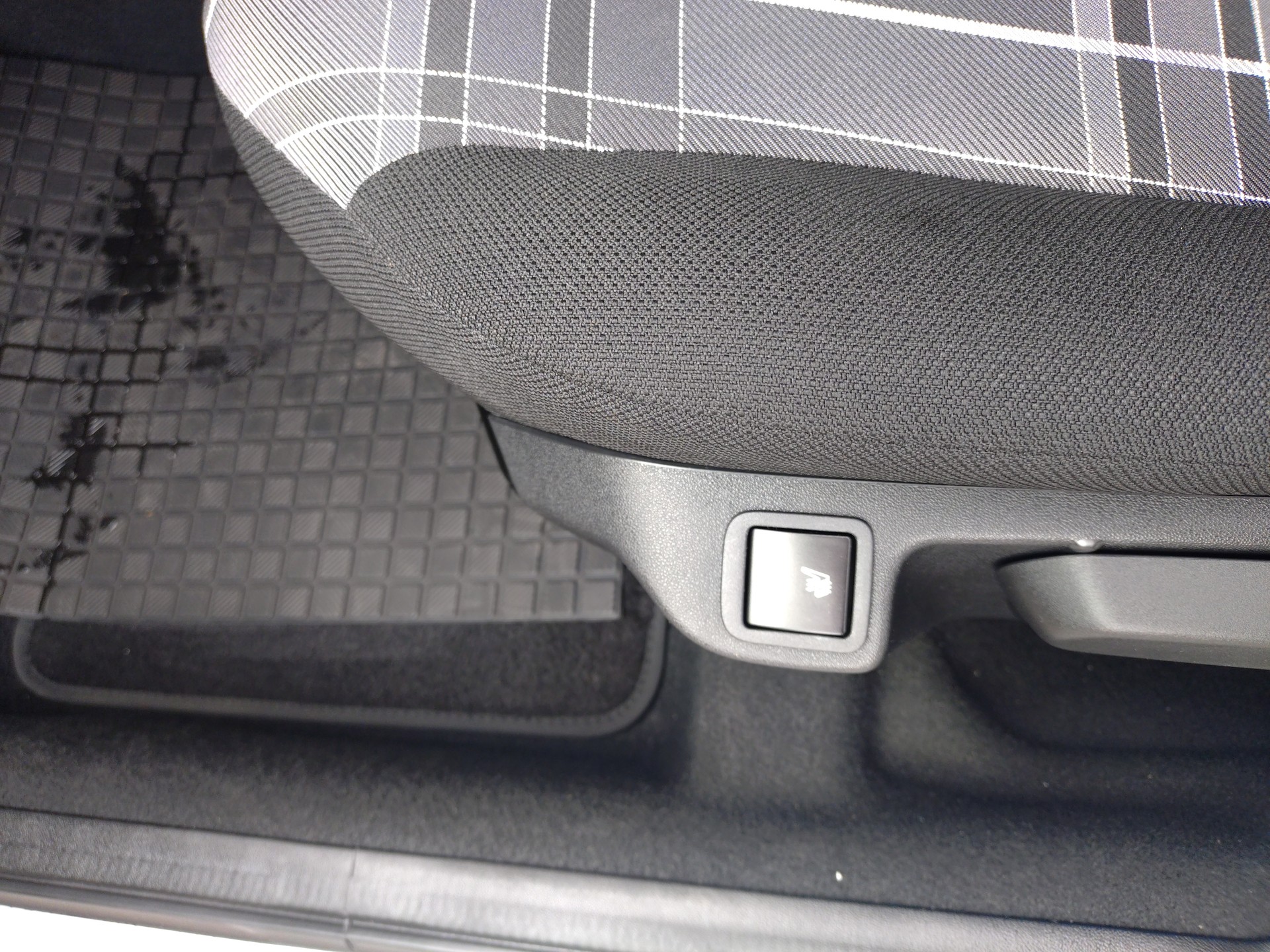 PEUGEOT 108 1.0 VTi Active ETG-image-13
