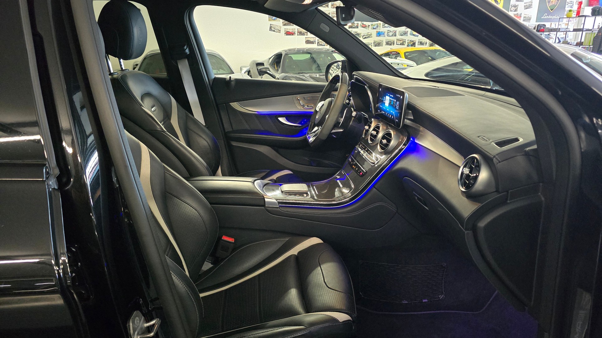 MERCEDES-BENZ GLC 63 S AMG 4Matic 9G-Tronic Performance-image-24
