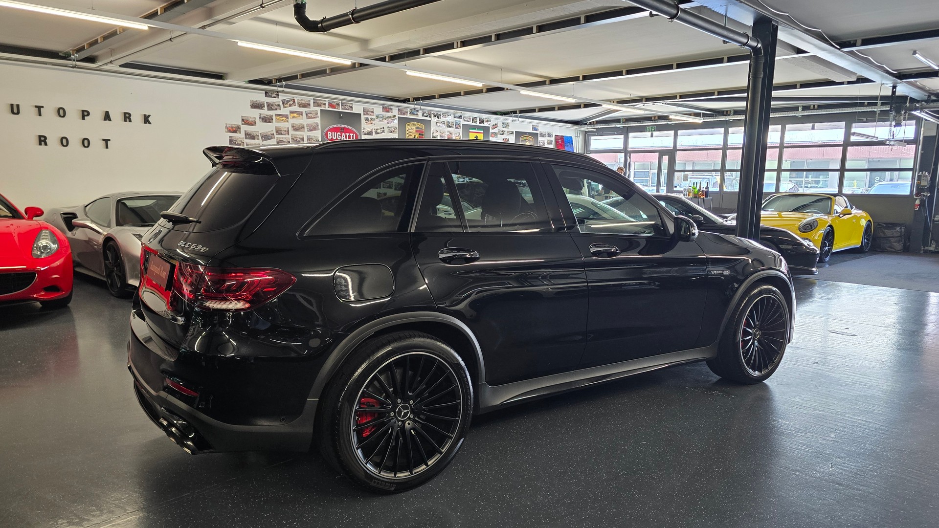 MERCEDES-BENZ GLC 63 S AMG 4Matic 9G-Tronic Performance-image-5