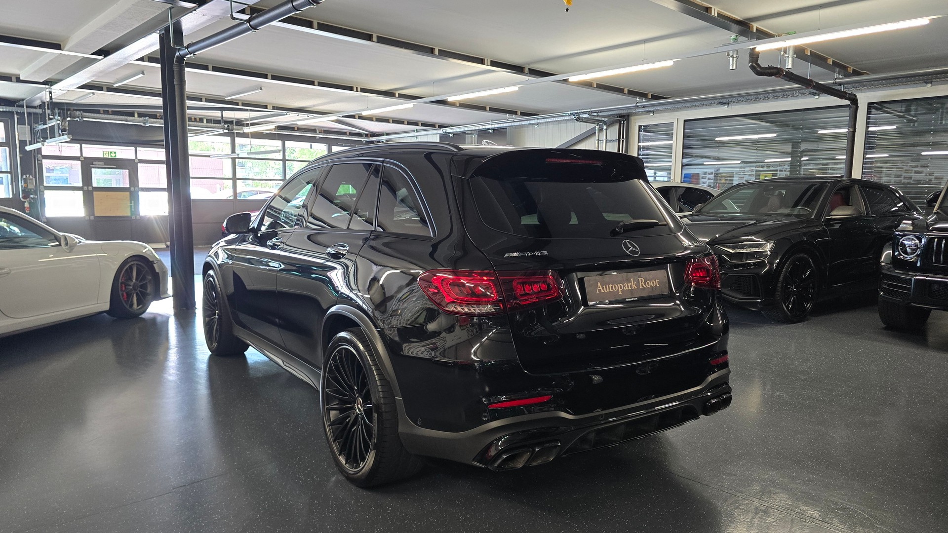 MERCEDES-BENZ GLC 63 S AMG 4Matic 9G-Tronic Performance-image-7