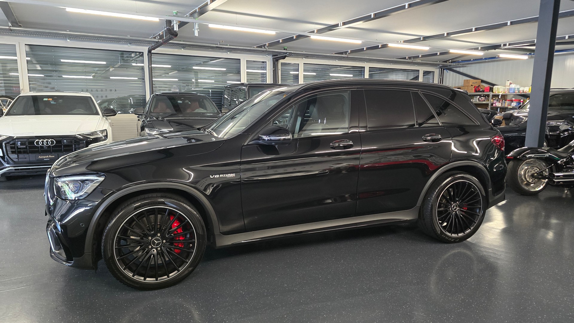 MERCEDES-BENZ GLC 63 S AMG 4Matic 9G-Tronic Performance-image-11