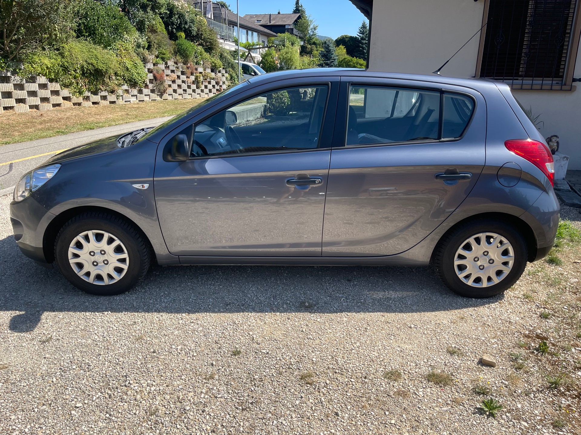 HYUNDAI i20 1.2 Comfort-image-13
