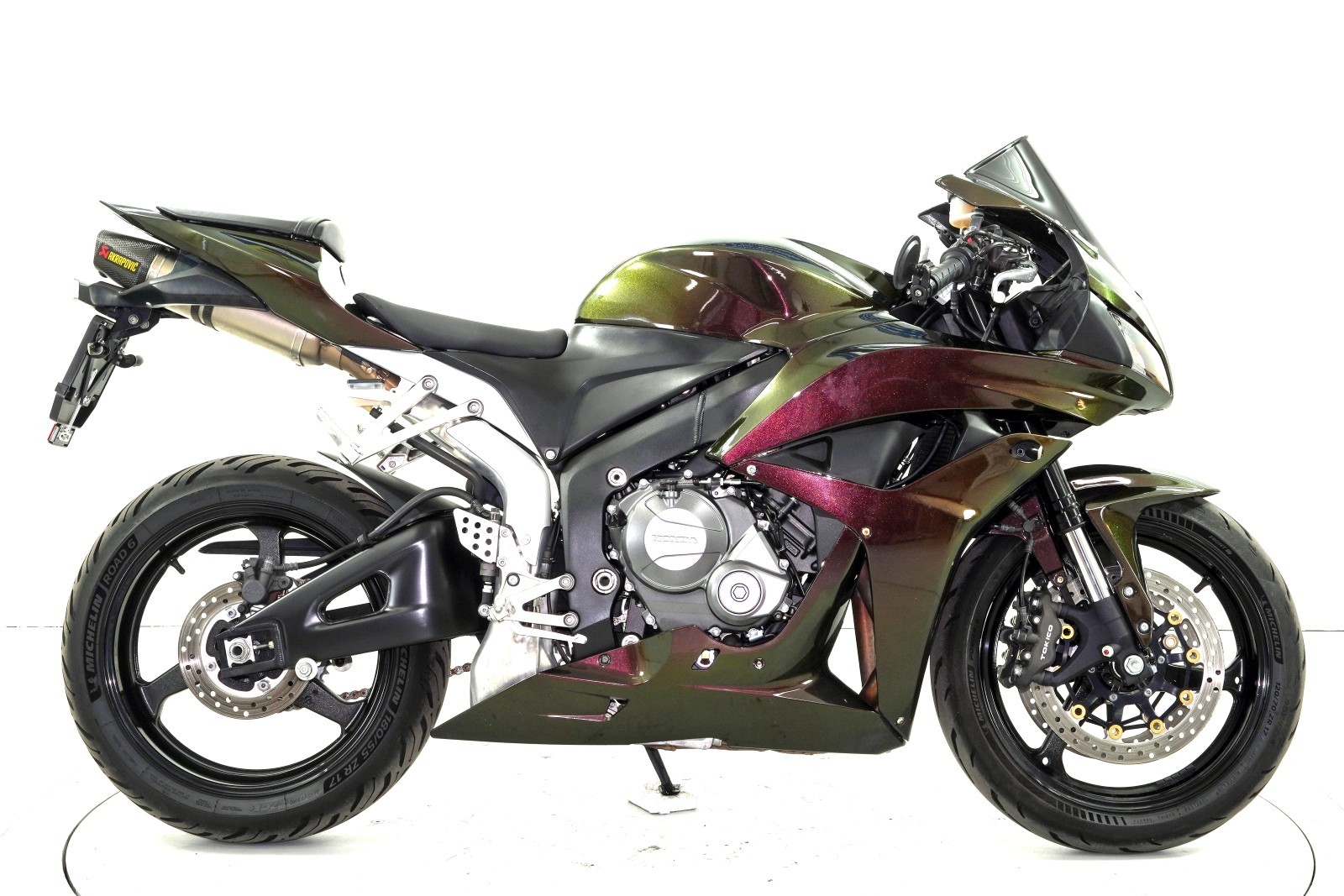 HONDA CBR 600 RR ABS-showroom-element-3