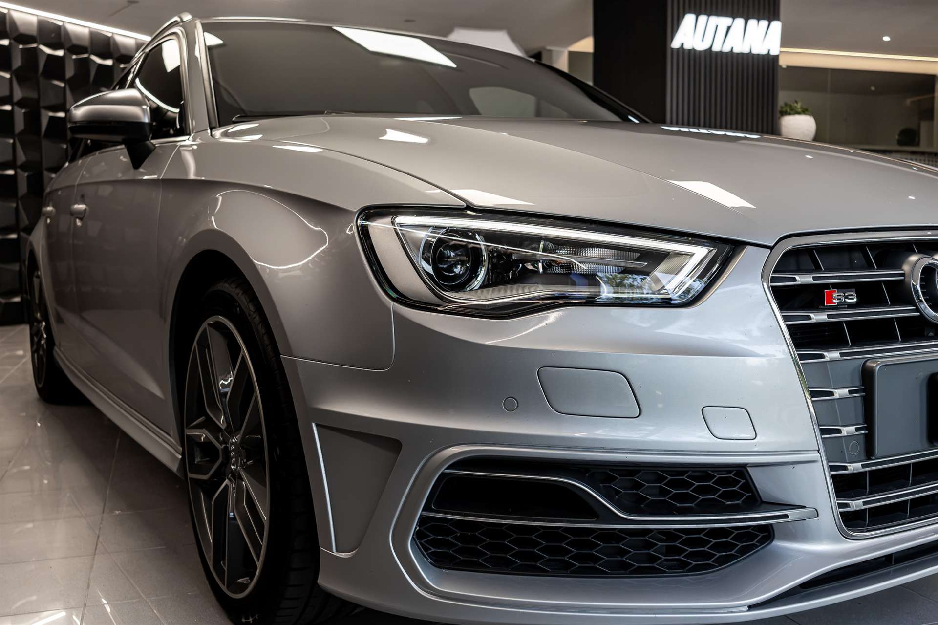 AUDI S3 Sportback 2.0 TFSI quattro S-tronic-image-28