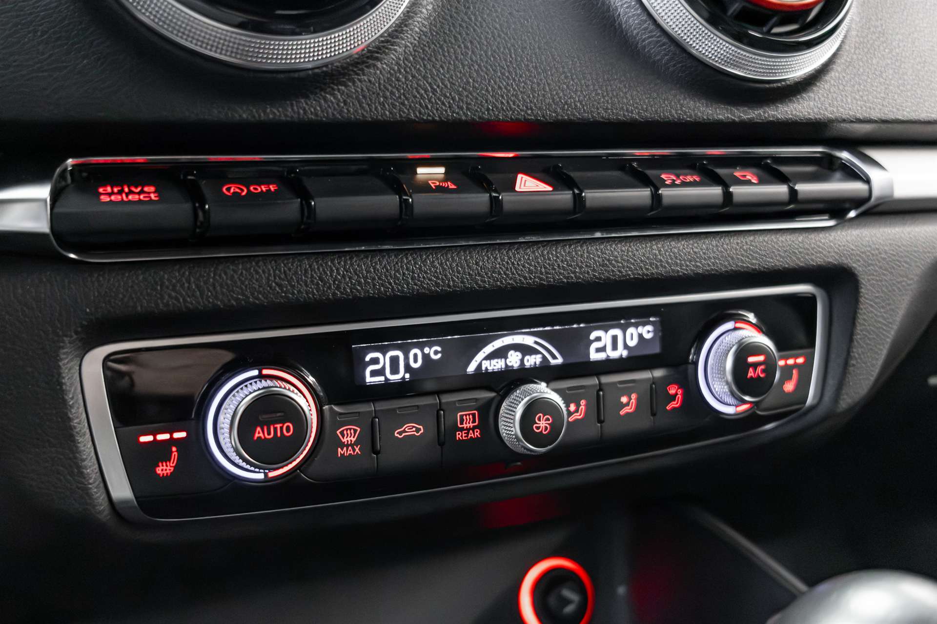 AUDI S3 Sportback 2.0 TFSI quattro S-tronic-image-20