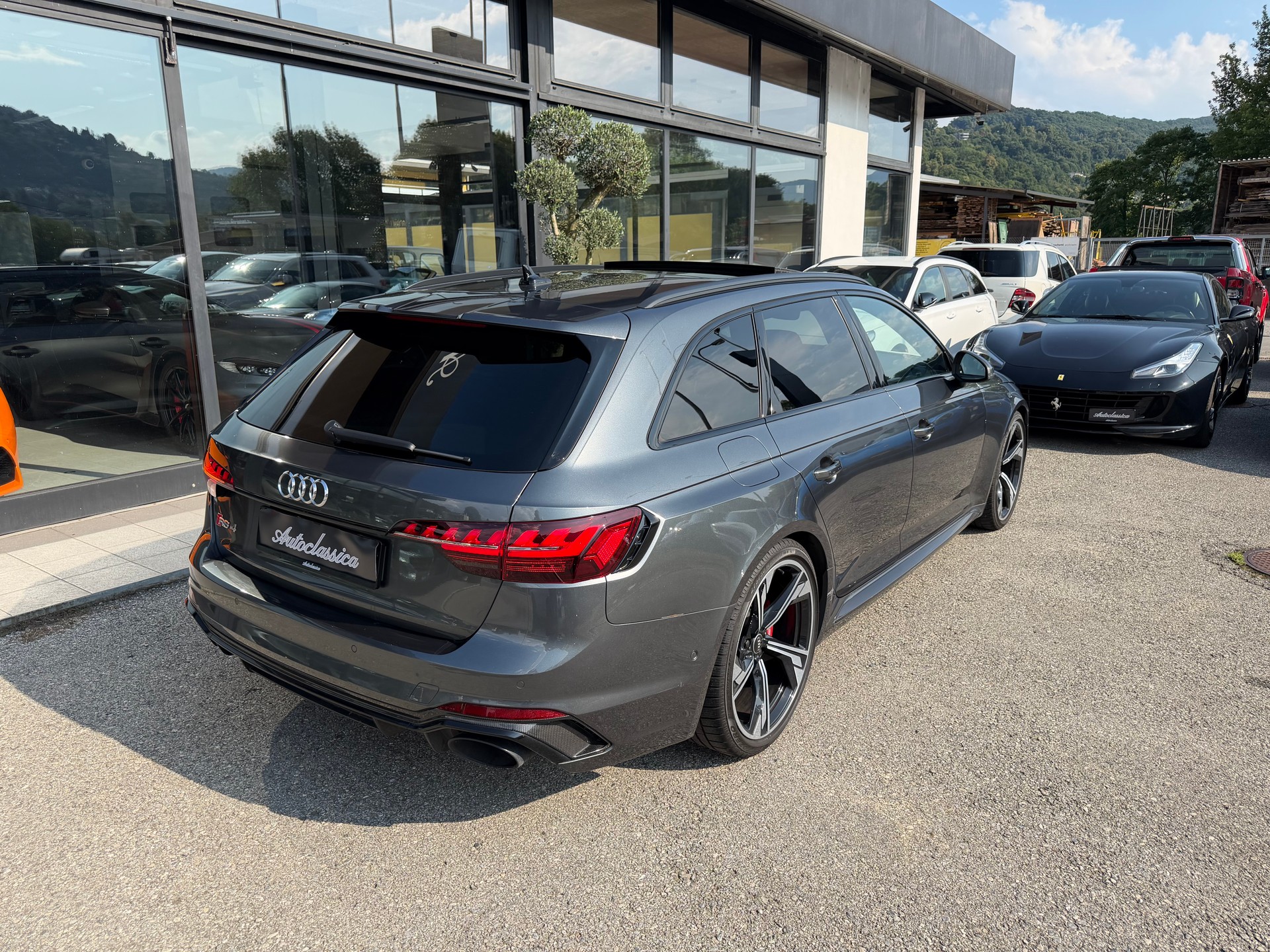 AUDI RS4 Avant quattro tiptronic-image-7