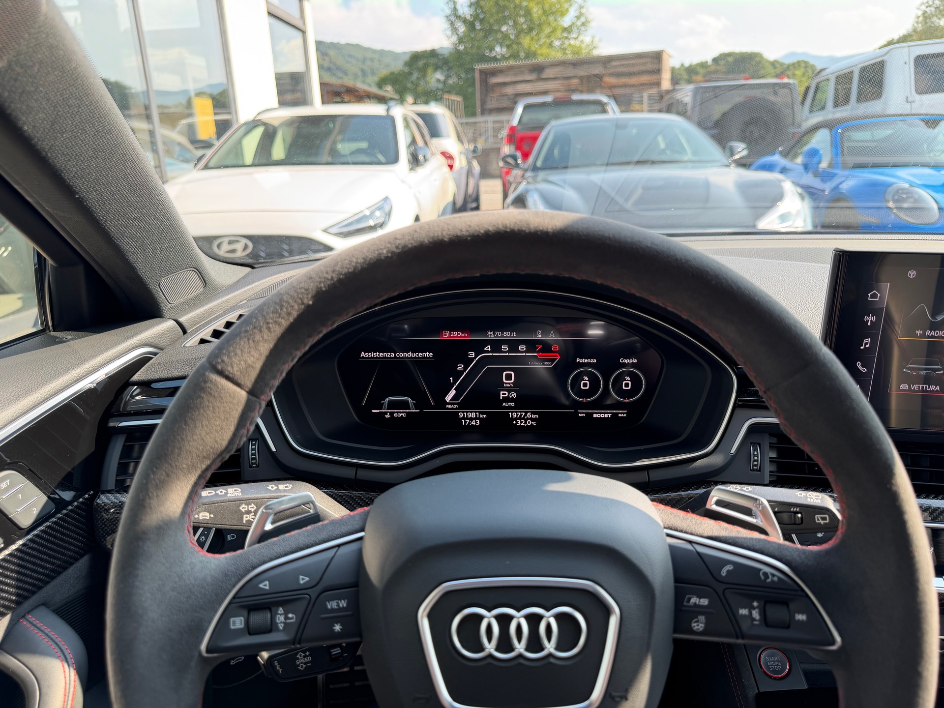 AUDI RS4 Avant quattro tiptronic-image-14