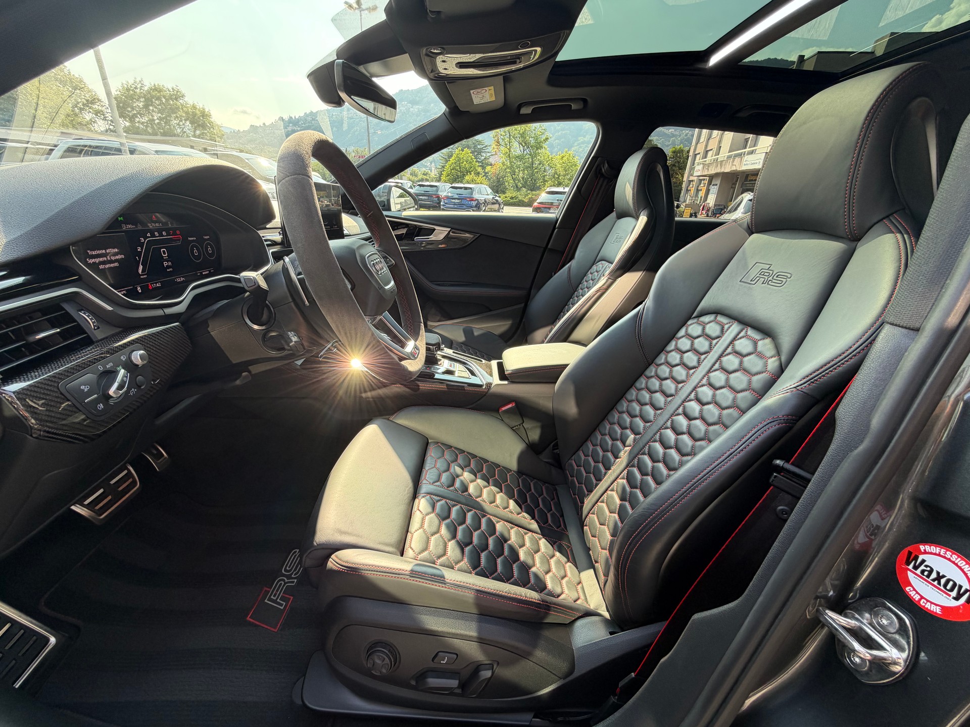 AUDI RS4 Avant quattro tiptronic-image-8
