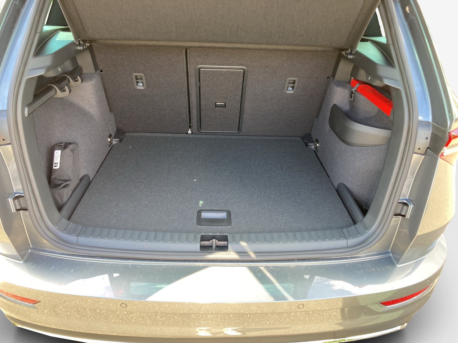 SKODA Karoq 2.0 TSI SportLine 4x4 DSG-image-9