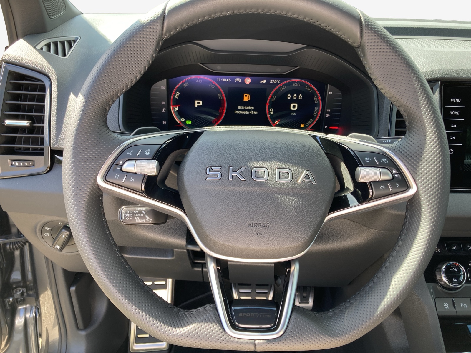 SKODA Karoq 2.0 TSI SportLine 4x4 DSG-image-7