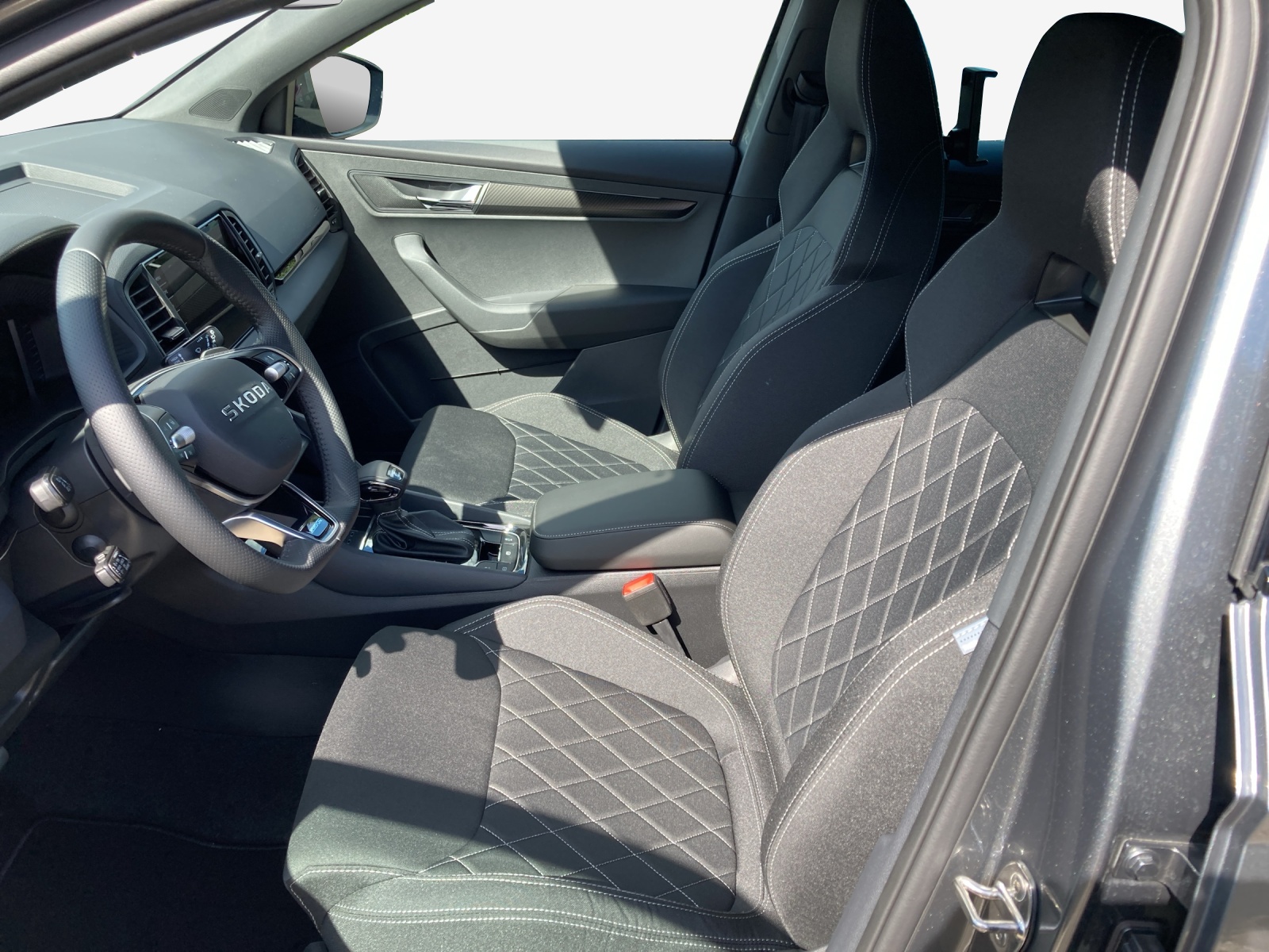 SKODA Karoq 2.0 TSI SportLine 4x4 DSG-image-5