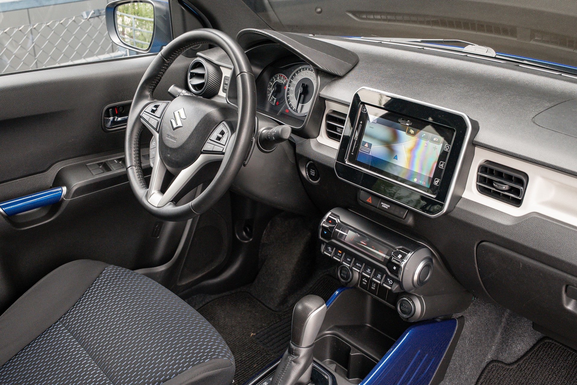 SUZUKI Ignis 1.2i Compact Top Hybrid CVT-image-13