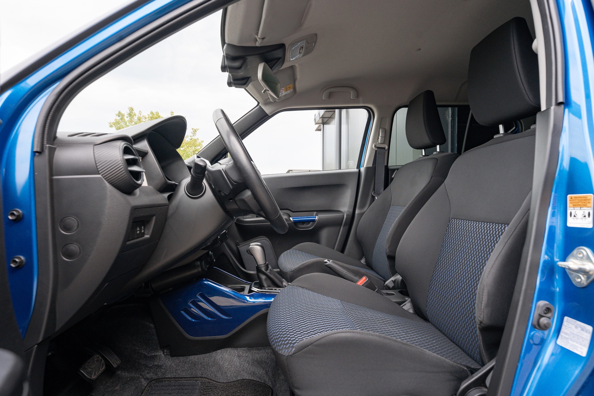 SUZUKI Ignis 1.2i Compact Top Hybrid CVT-image-9