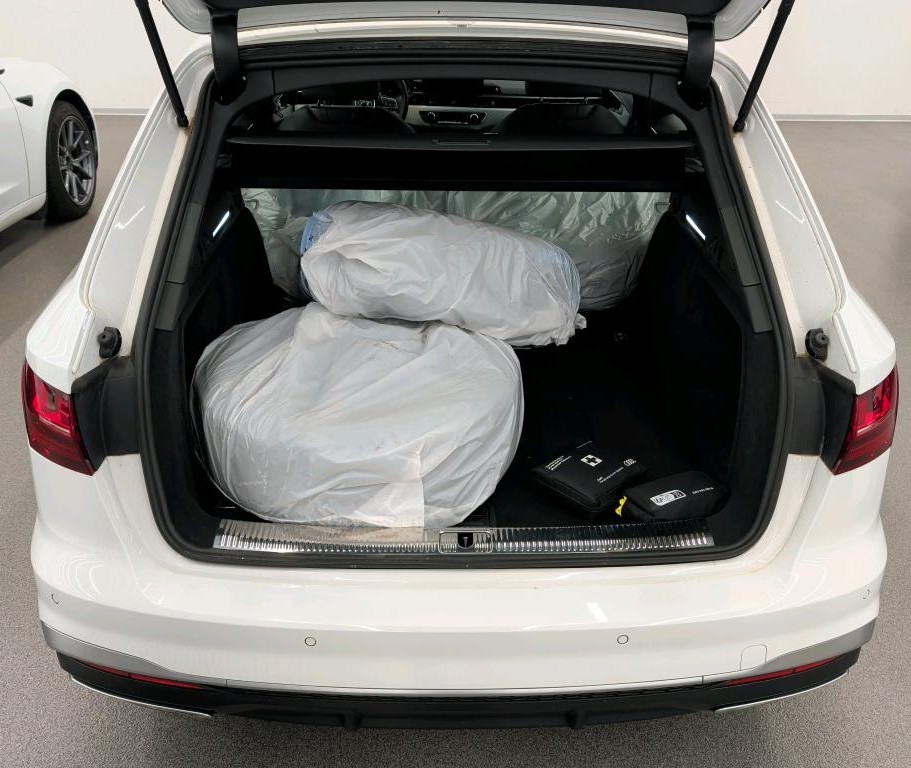 AUDI A4 Avant 40 TFSI S line S-tronic quattro-image-7
