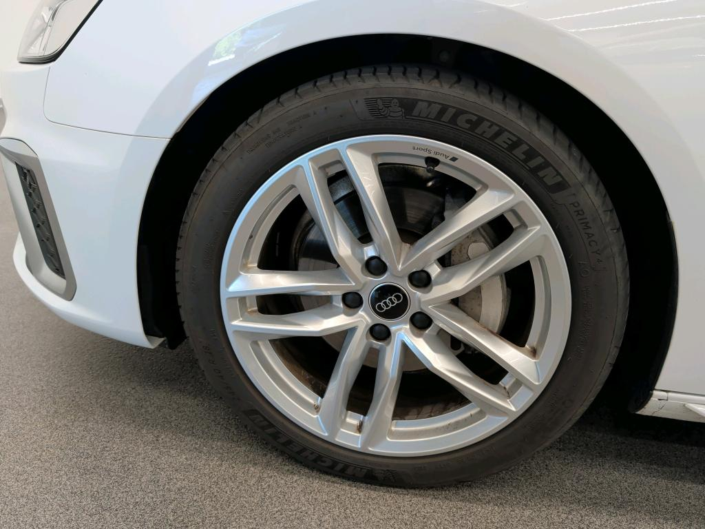 AUDI A4 Avant 40 TFSI S line S-tronic quattro-image-9