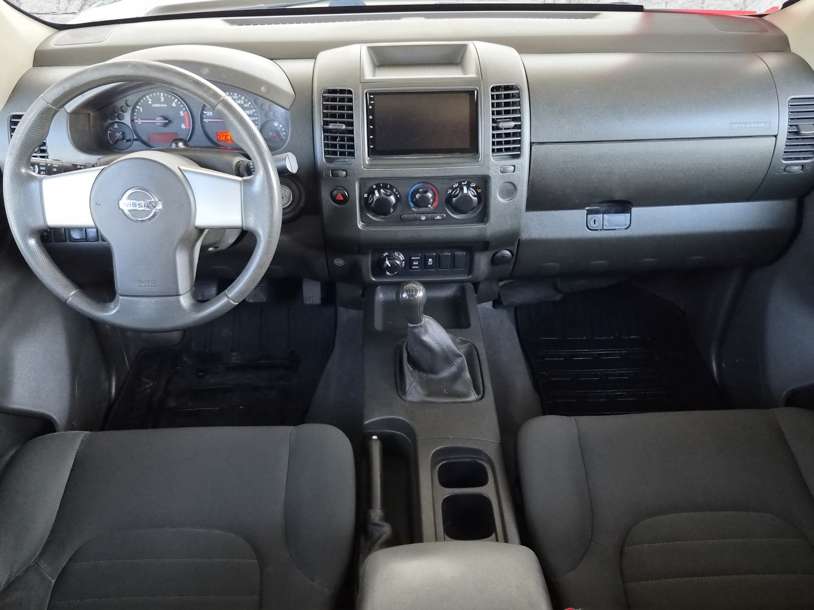 NISSAN Navara 2.5 dCi 144 Double Cab XE-image-5