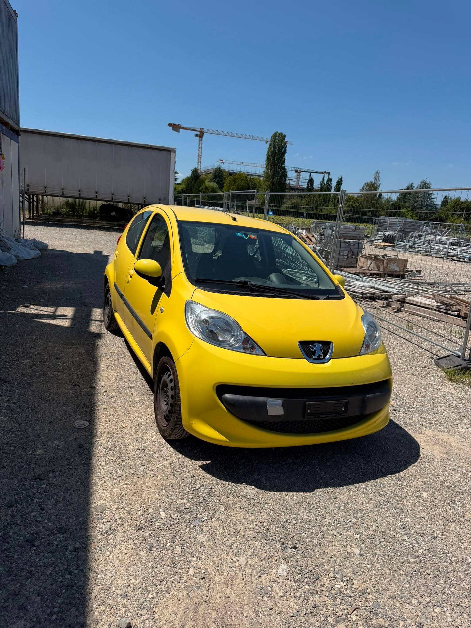 PEUGEOT 107 1.0 Trendy-image-3