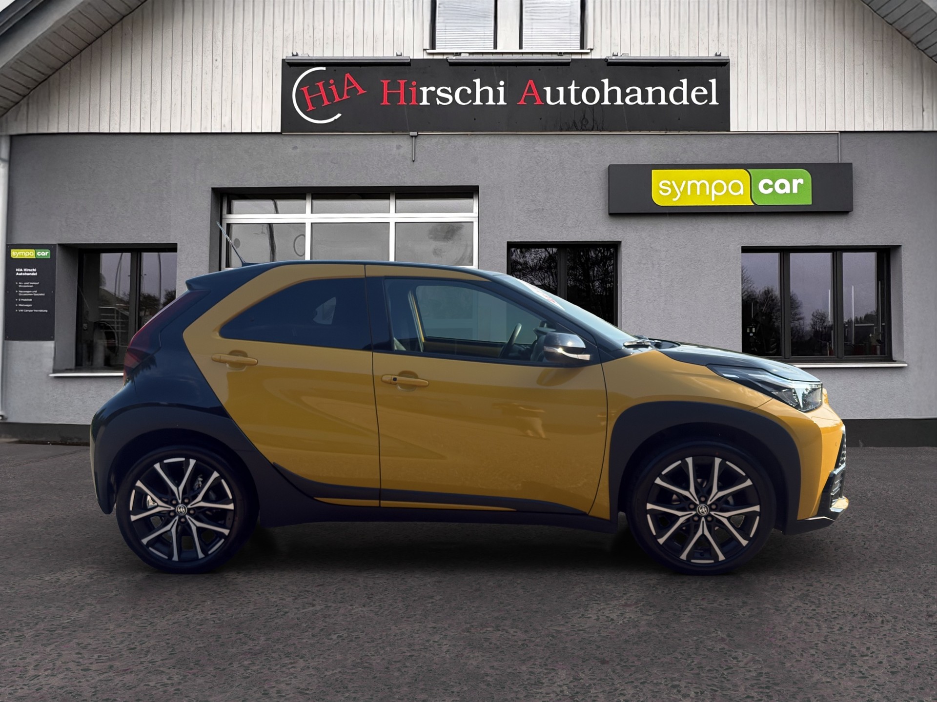 TOYOTA Aygo X 1.5 VVT-i HSD GR Sport-image-5