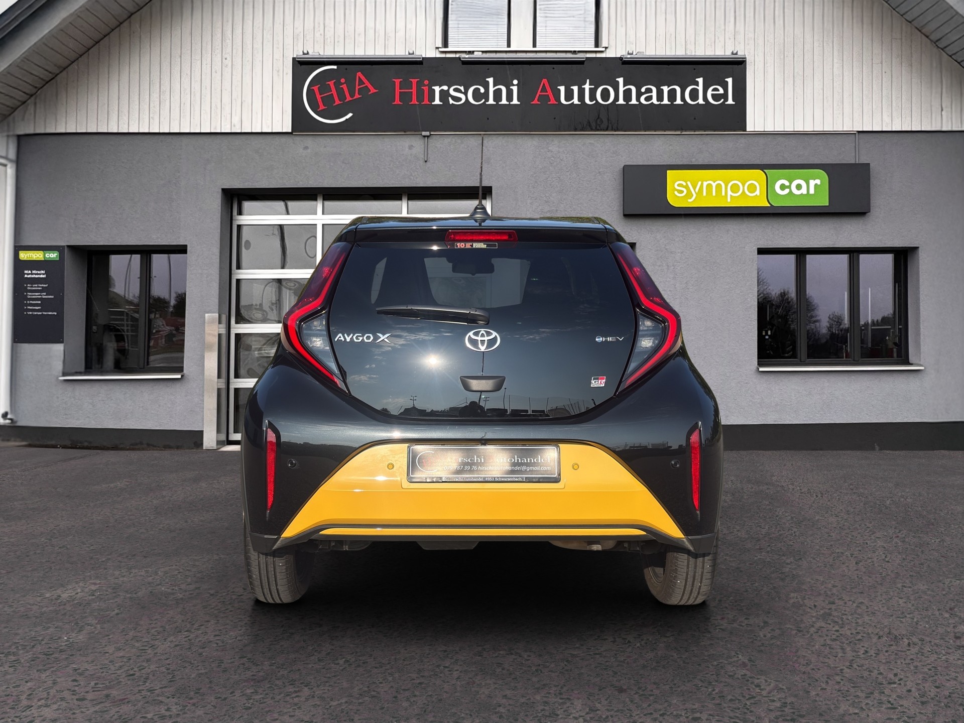 TOYOTA Aygo X 1.5 VVT-i HSD GR Sport-image-8