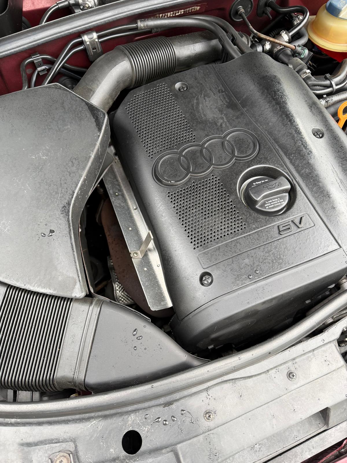 AUDI A4 Avant 1.8-image-9