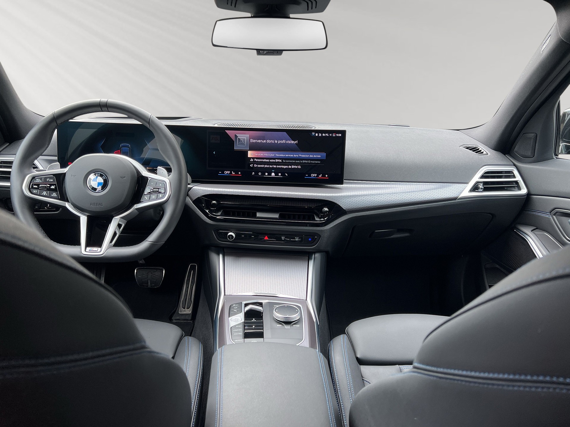 BMW 320d xDrive 48V Touring Steptronic M Sport-image-5