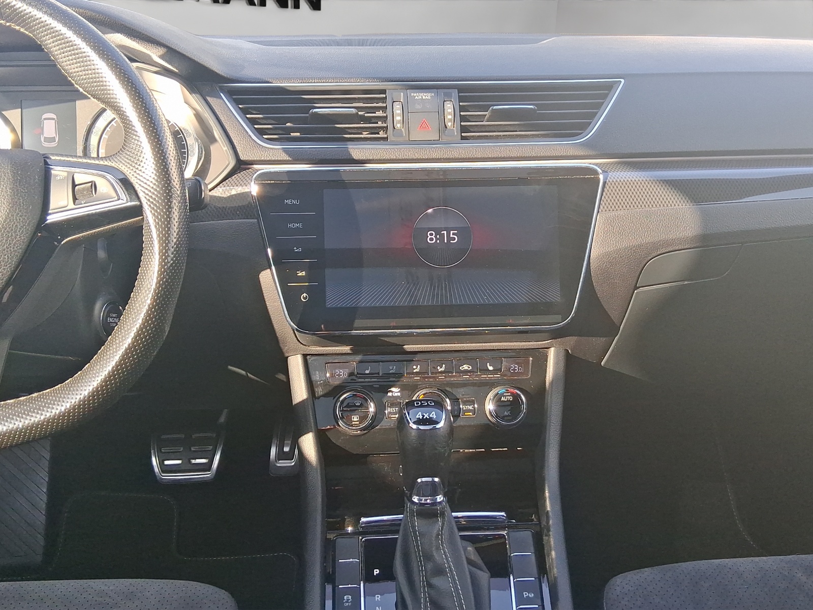 SKODA Superb Combi 2.0 TDi SportLine+ 4x4 DSG-image-11