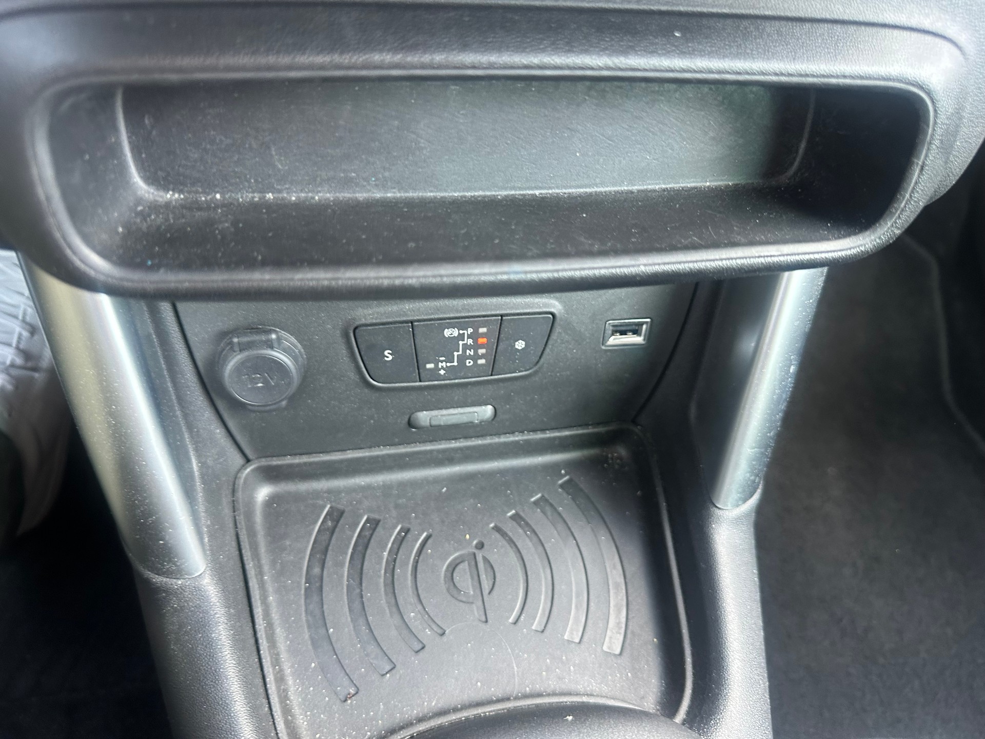 CITROEN C3 Aircross 1.2i PureTech Shine EAT-image-10