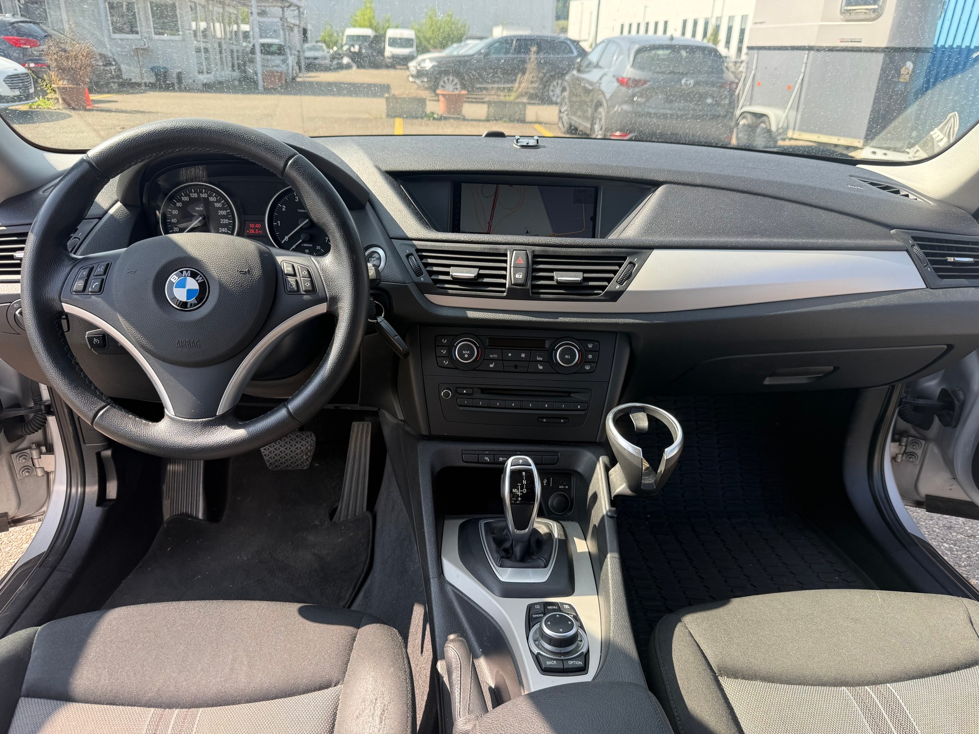BMW X1 xDrive 20i Steptronic-image-3