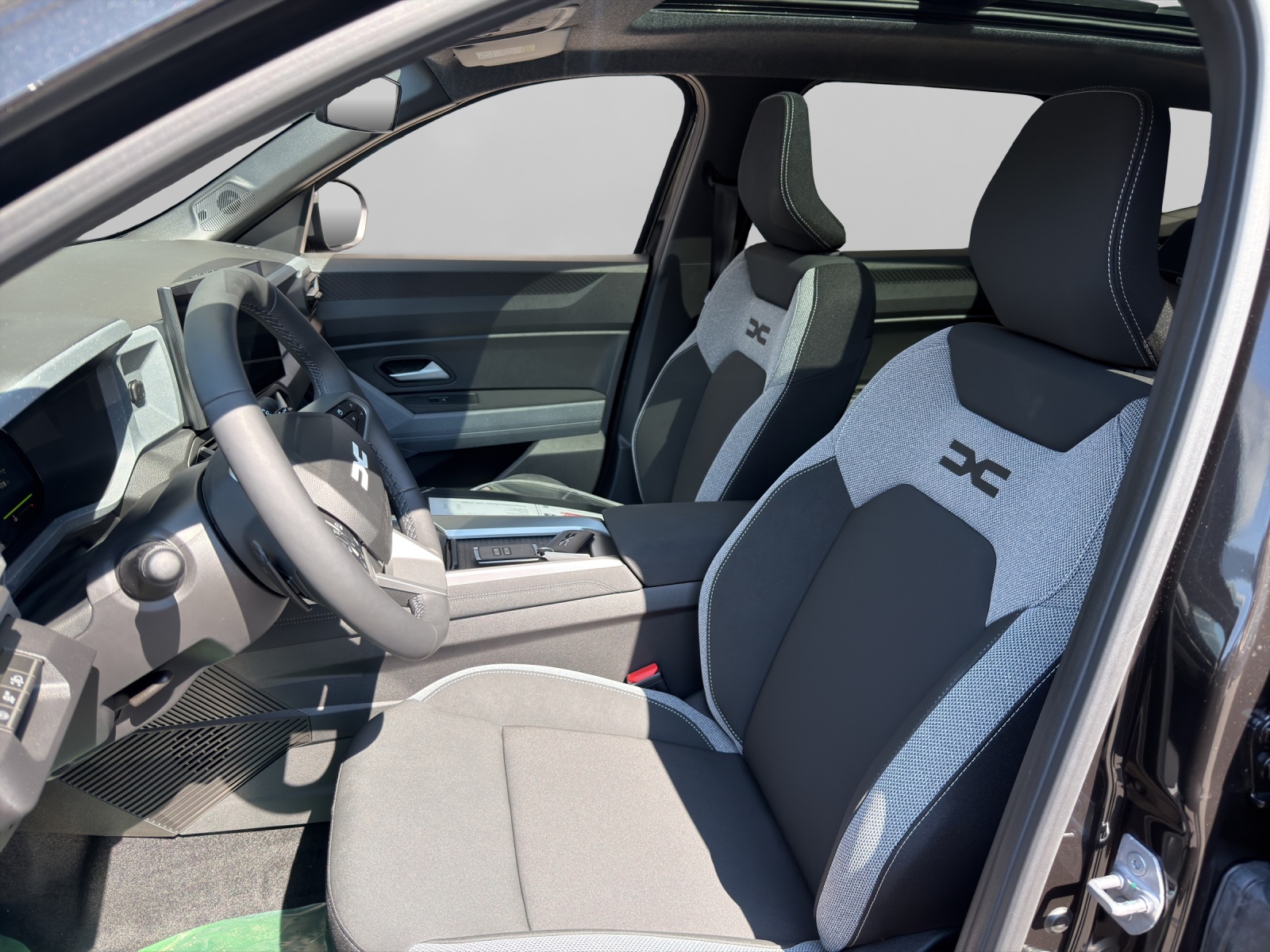 DACIA Bigster 1.2 Hybrid Journey 4WD-image-5