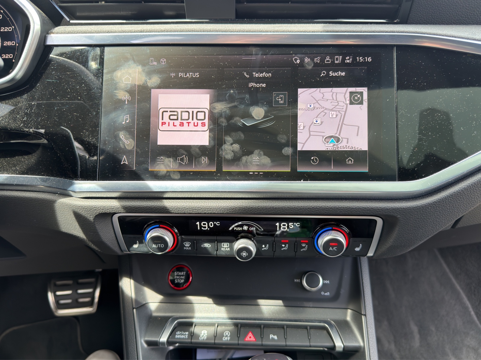 AUDI RS Q3 Sportback quattro S tronic-image-10