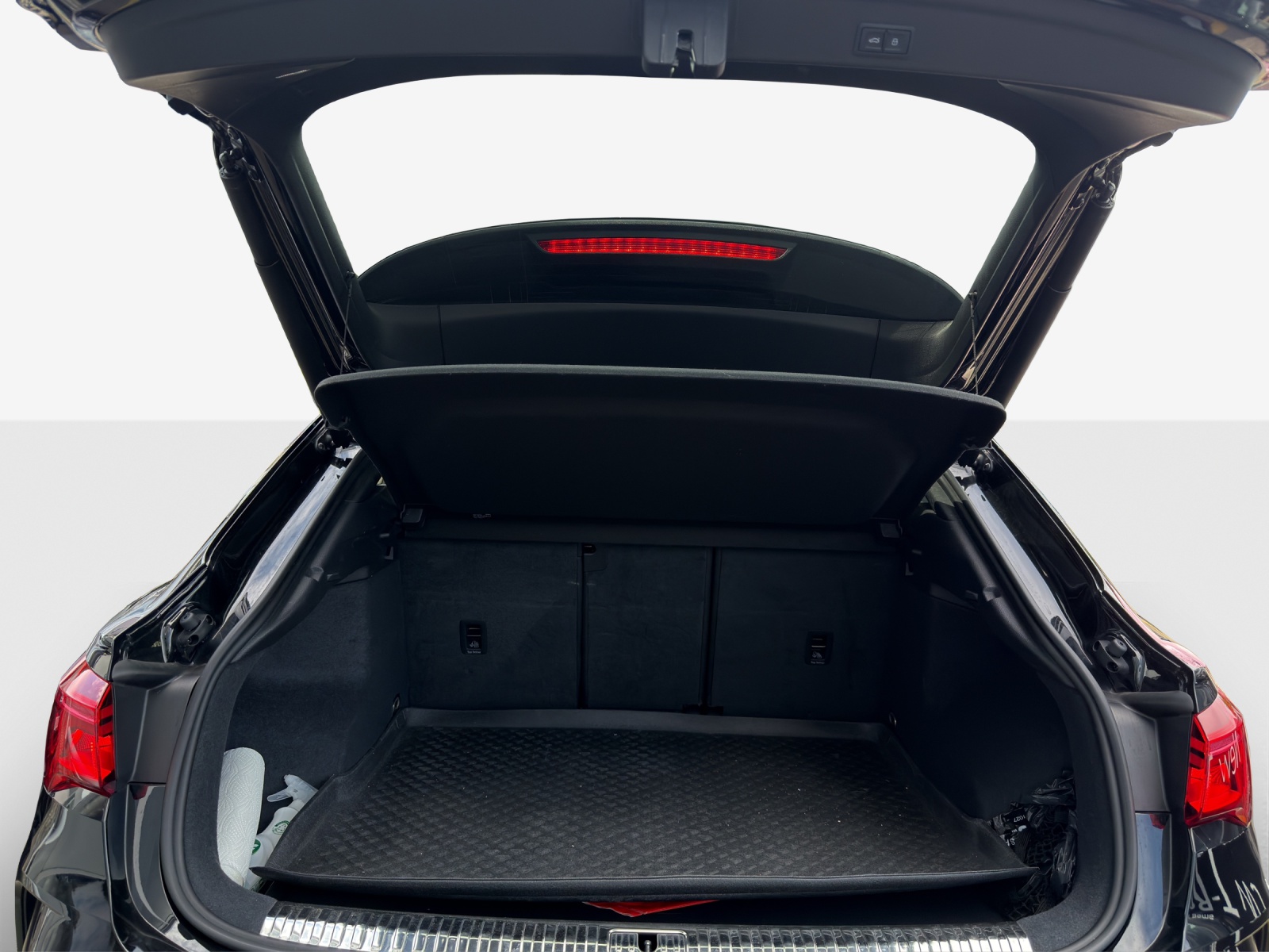 AUDI RS Q3 Sportback quattro S tronic-image-12