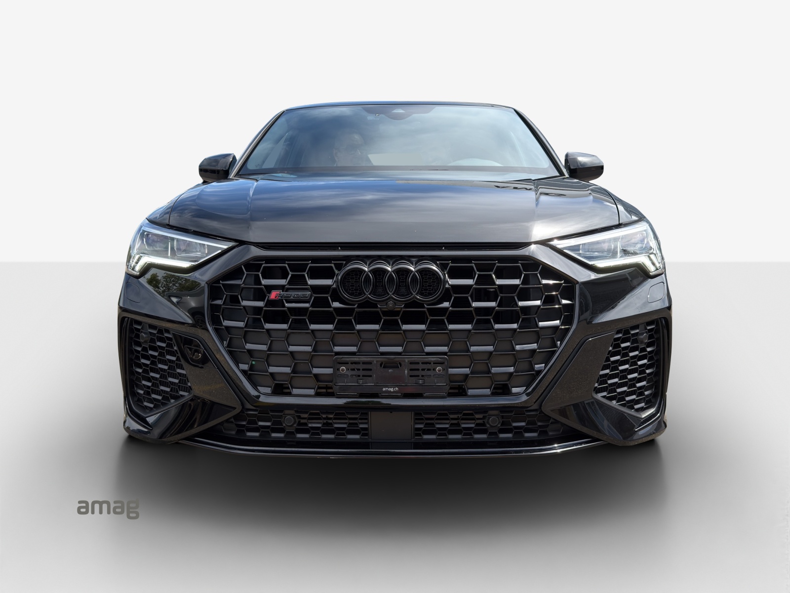 AUDI RS Q3 Sportback quattro S tronic-image-6